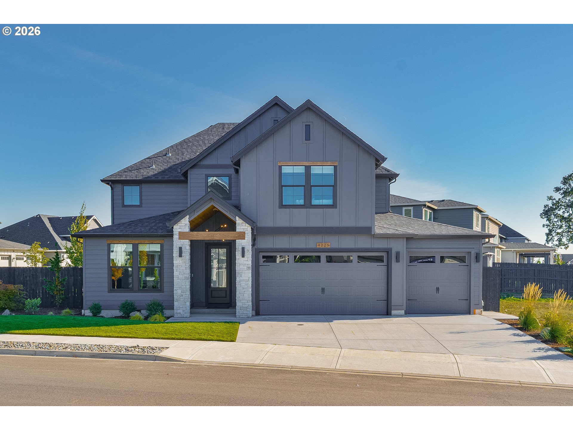 4225 N 12TH WAY Property Photo 1