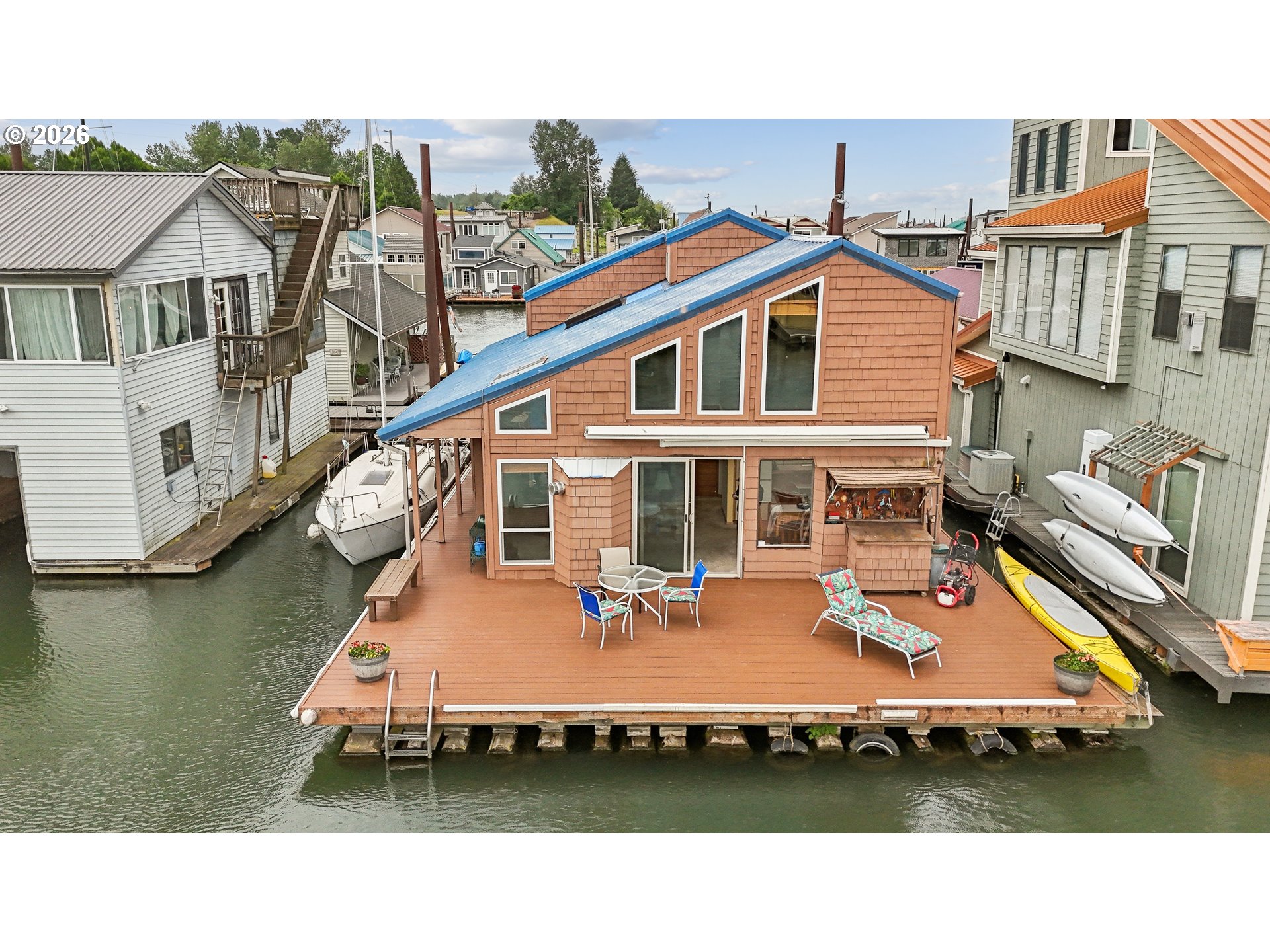 18989 Ne Marine Dr 15 Property Photo 1