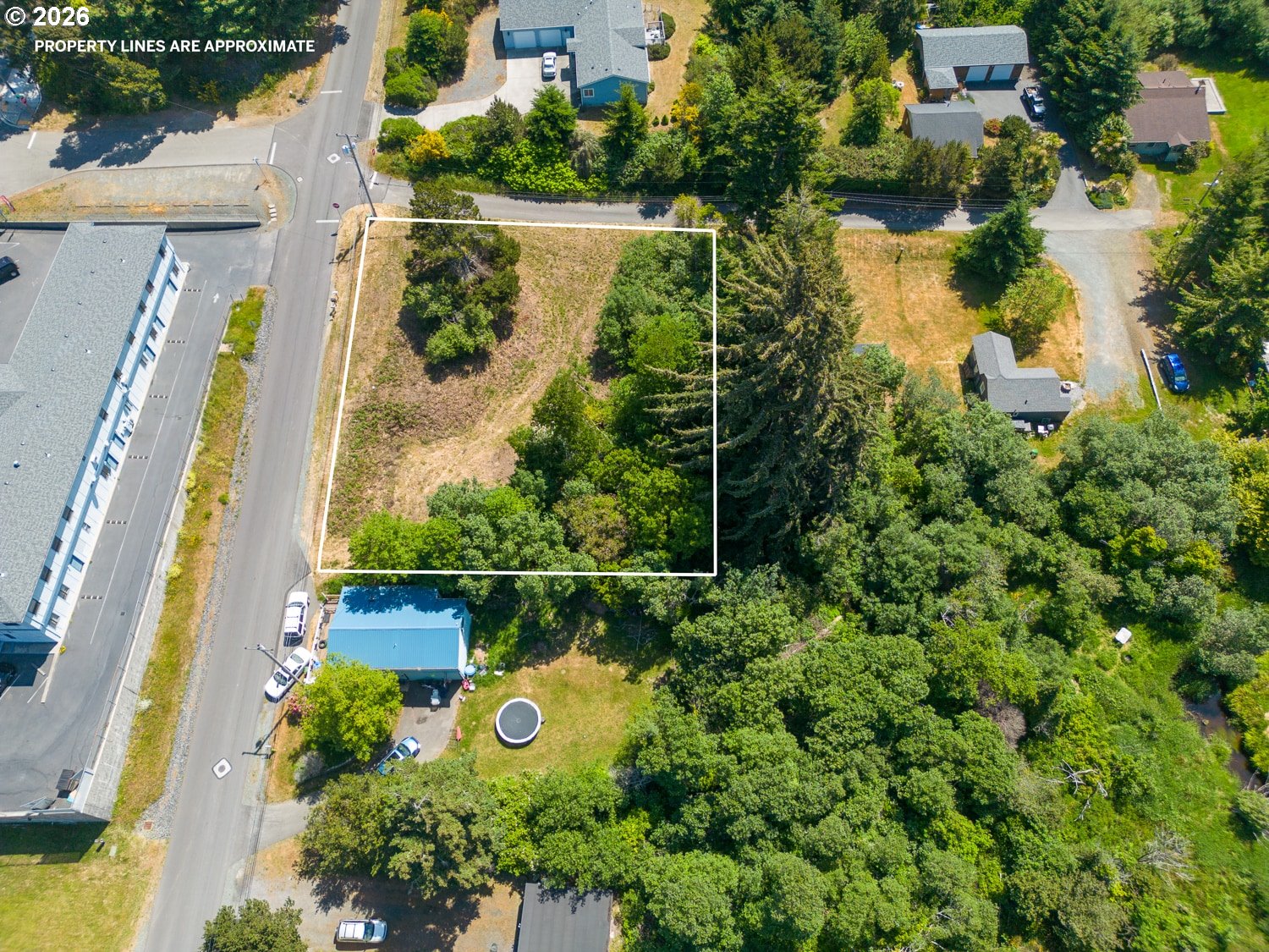 770 3rd St Se Property Photo 3