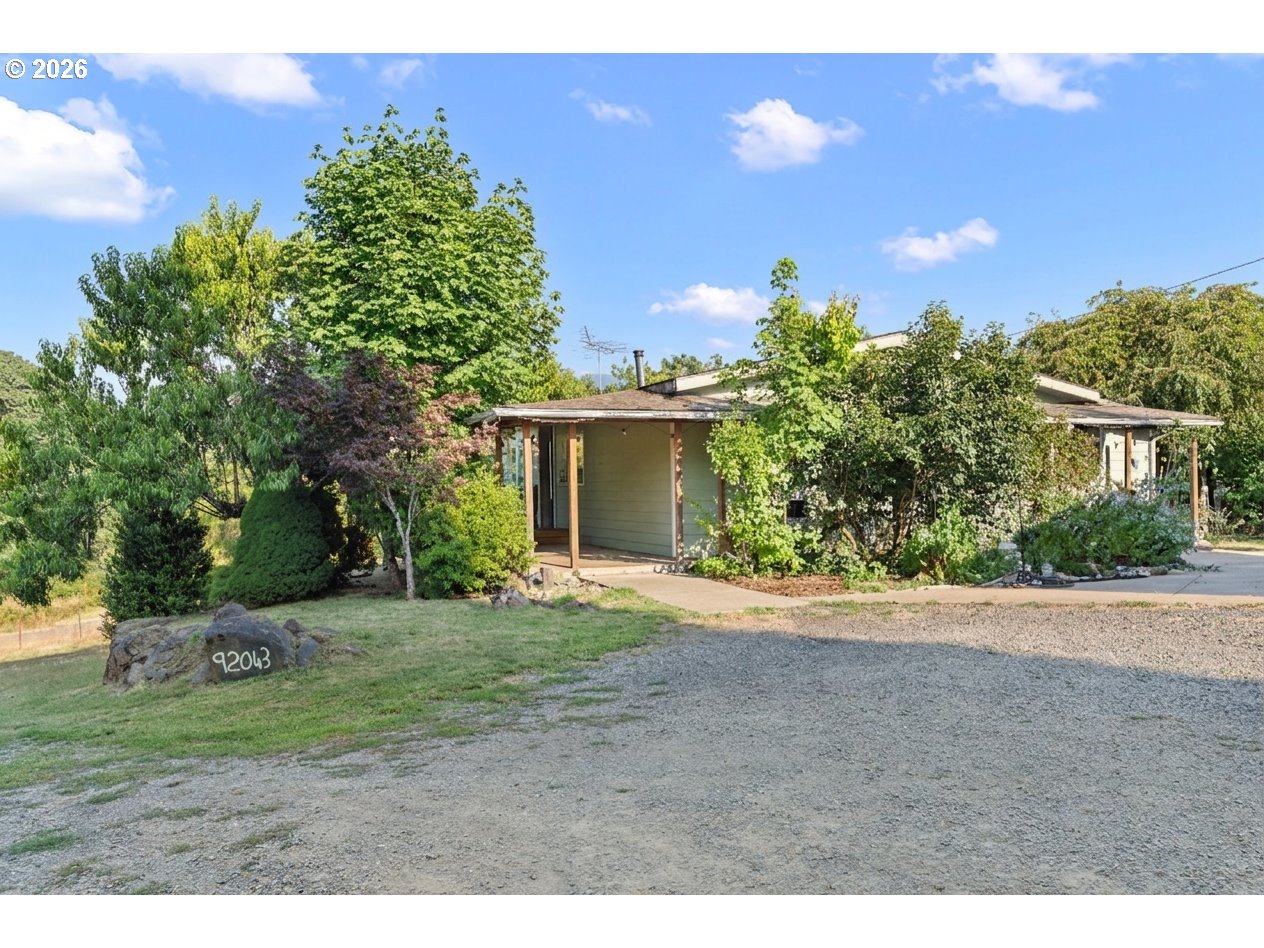 92043 SPICER LN Property Photo 1