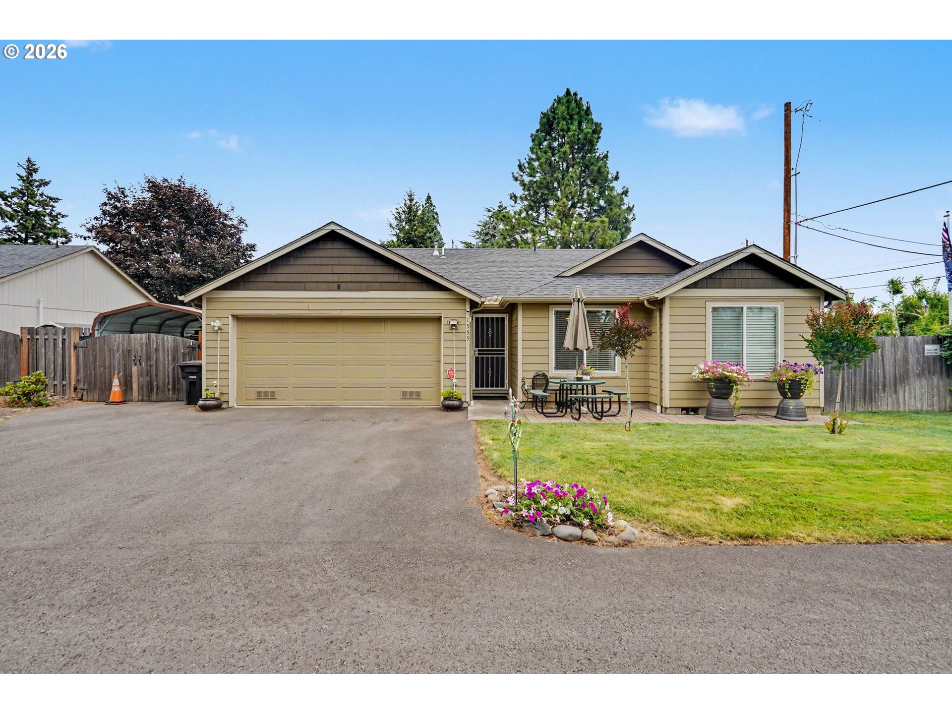 1555 Crimson Cap Ln Property Photo 1