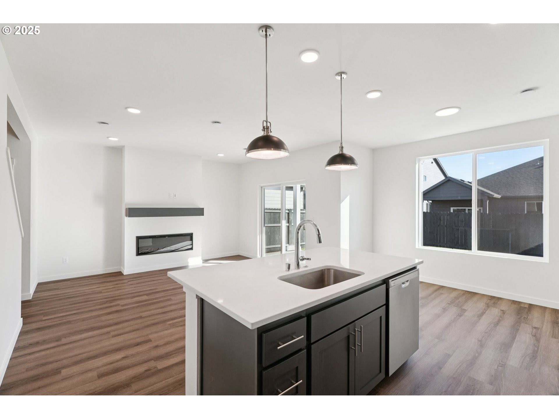 1735 Nw 18th Way Property Photo 11