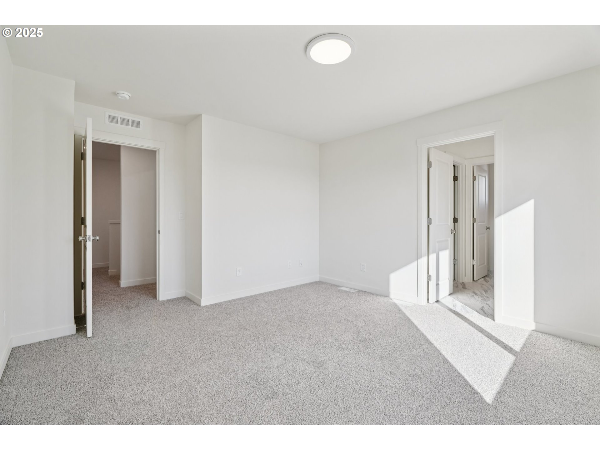 1735 Nw 18th Way Property Photo 13