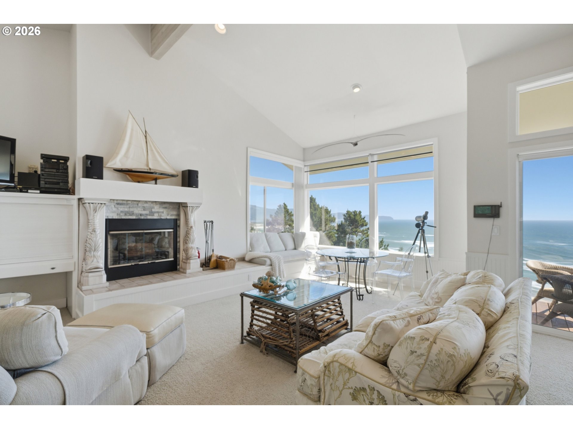 120 Capes Dr Property Photo 13