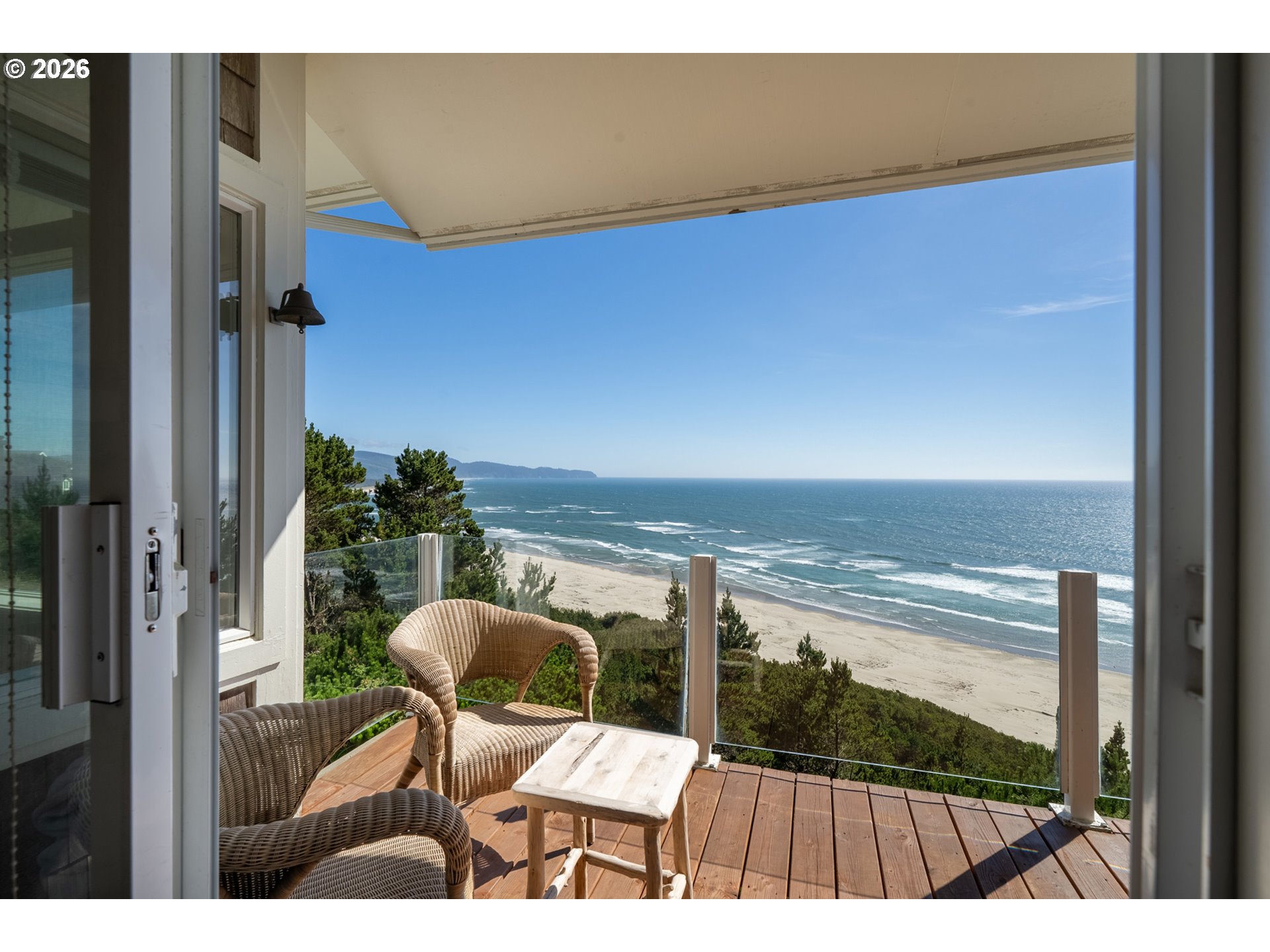 120 Capes Dr Property Photo 18