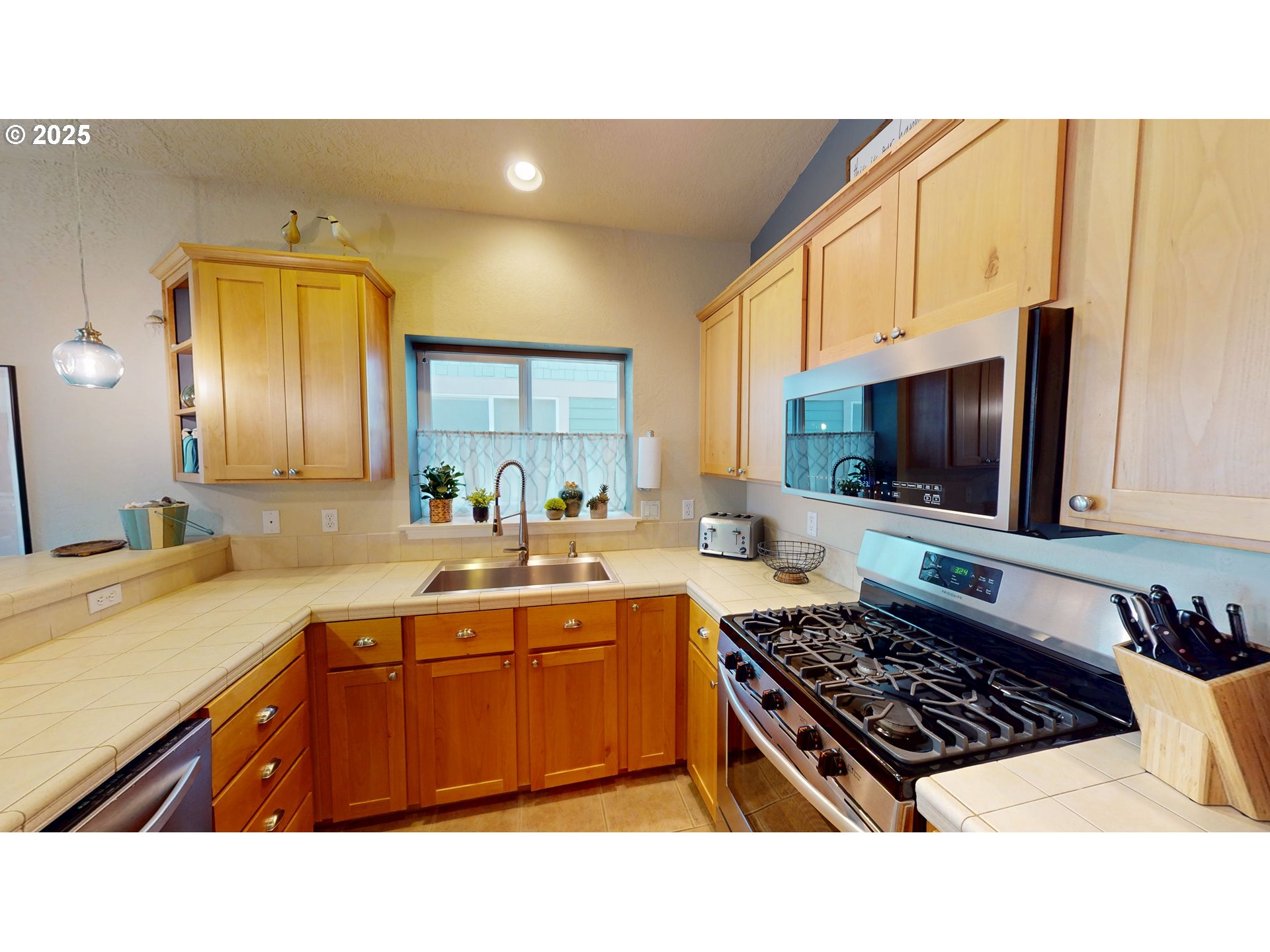 29045 Vizcaino Ct Property Photo 16