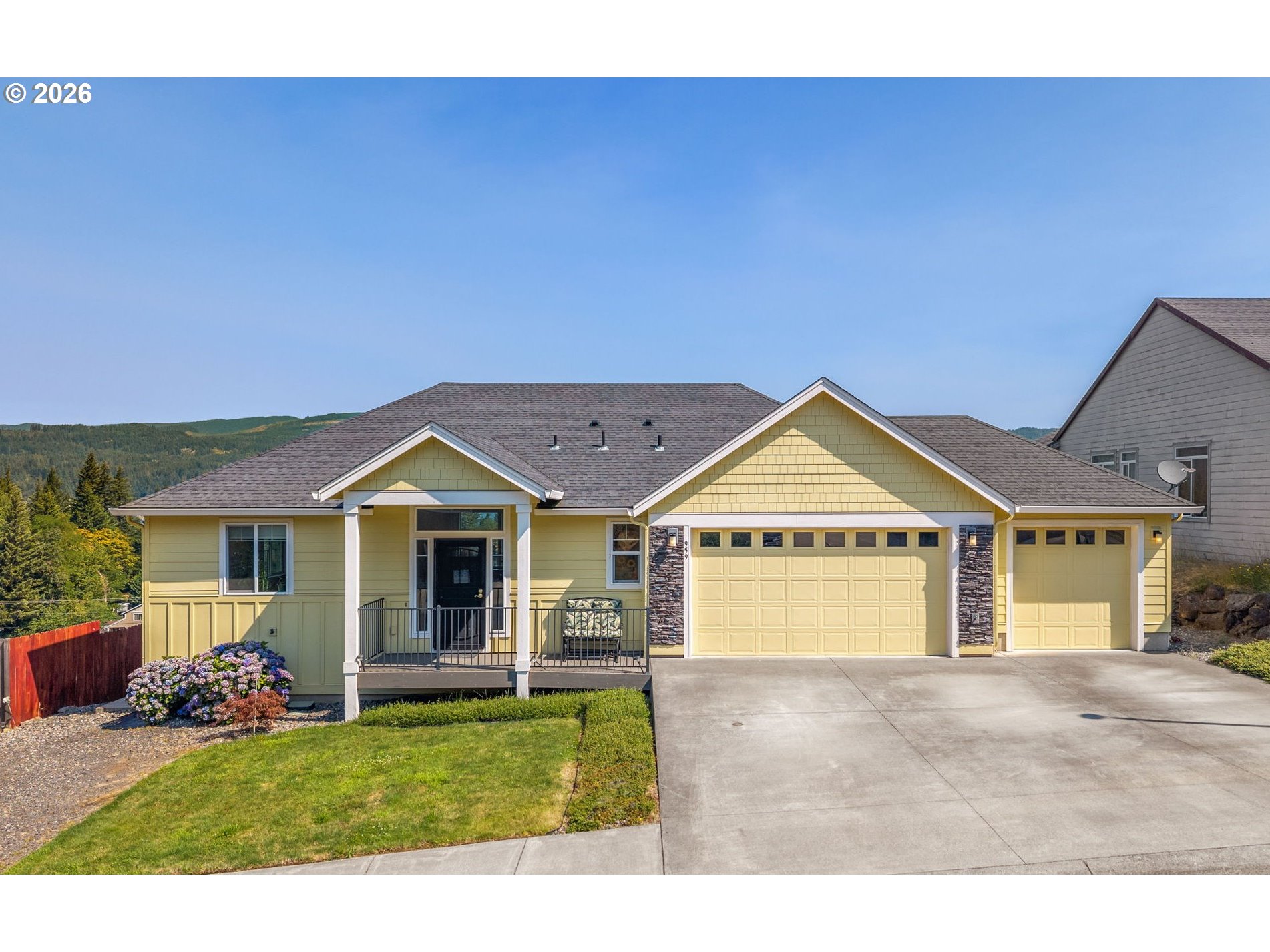 959 Se Windsong Dr Property Photo 1