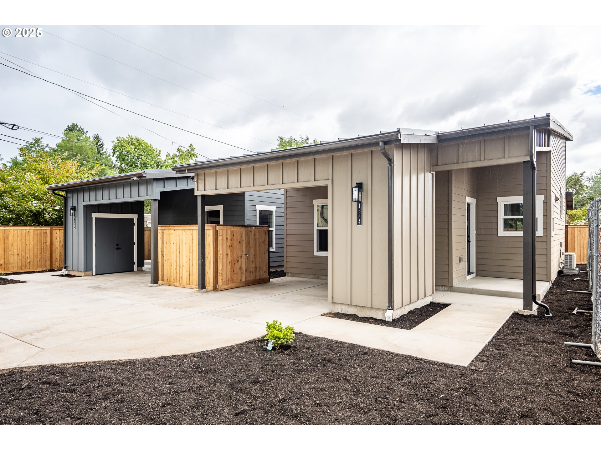 1384 Jacobs Dr Property Photo 3