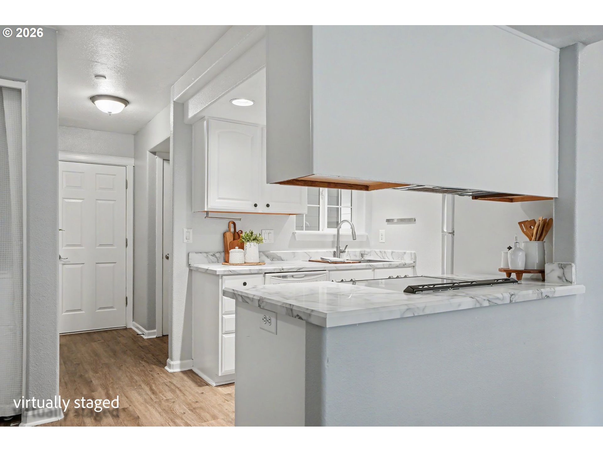 418 Walnut Way Property Photo 11
