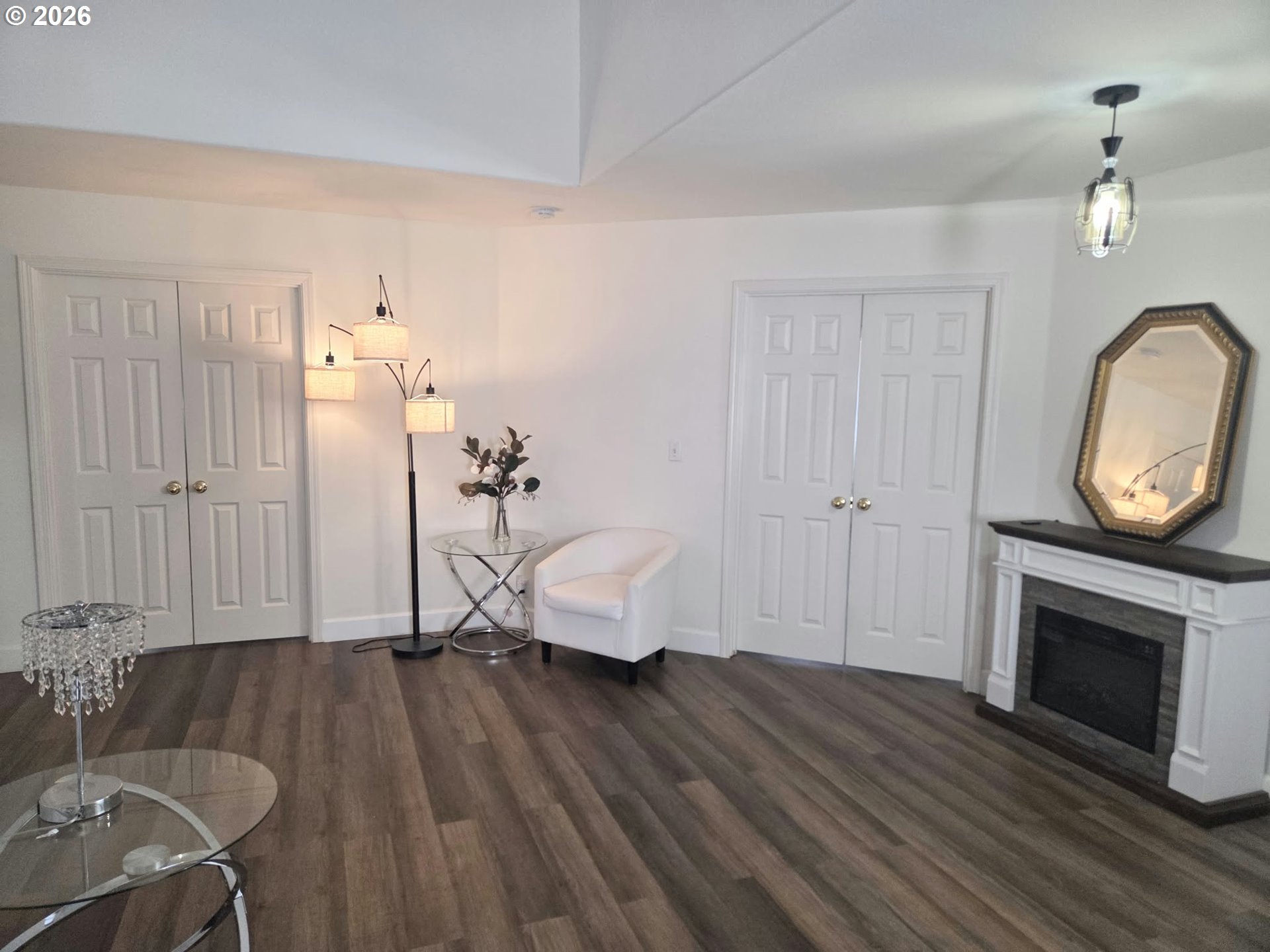 1354 Forestview Dr Property Photo 4