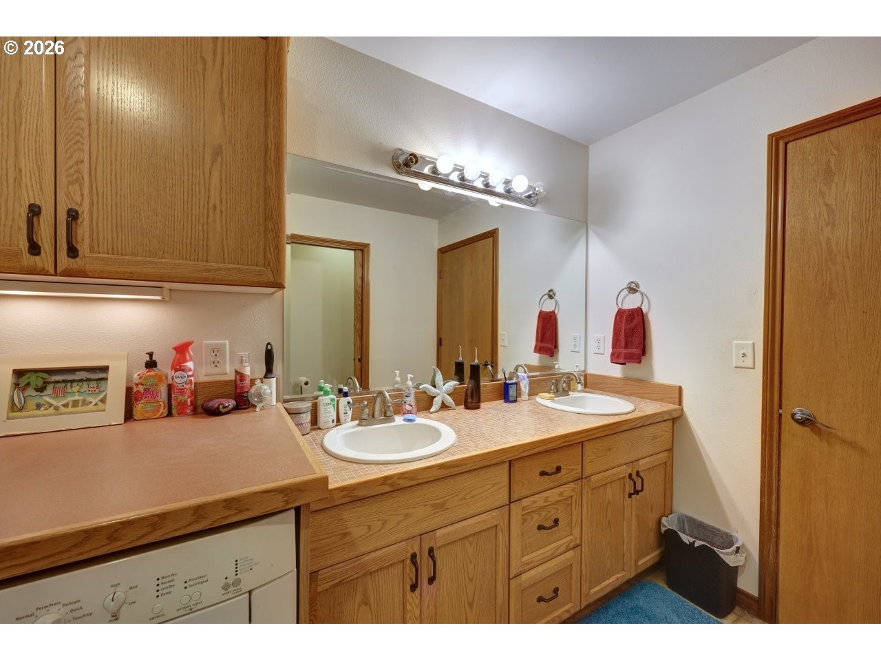324 Elk Run Ave Property Photo 26