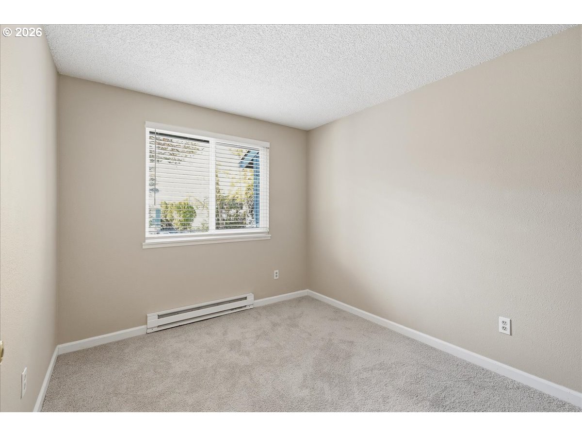 2330 Se Brookwood Ave 221 Property Photo 10