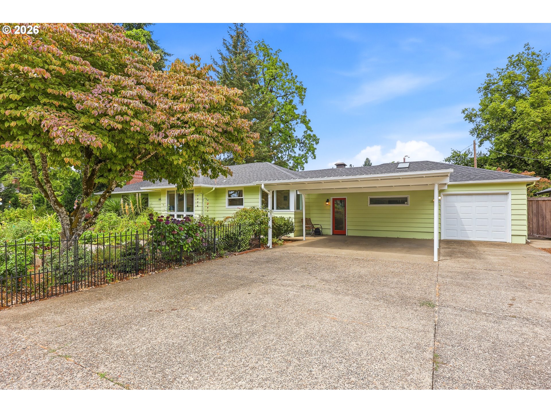 595 DARTMOOR DR Property Photo 1