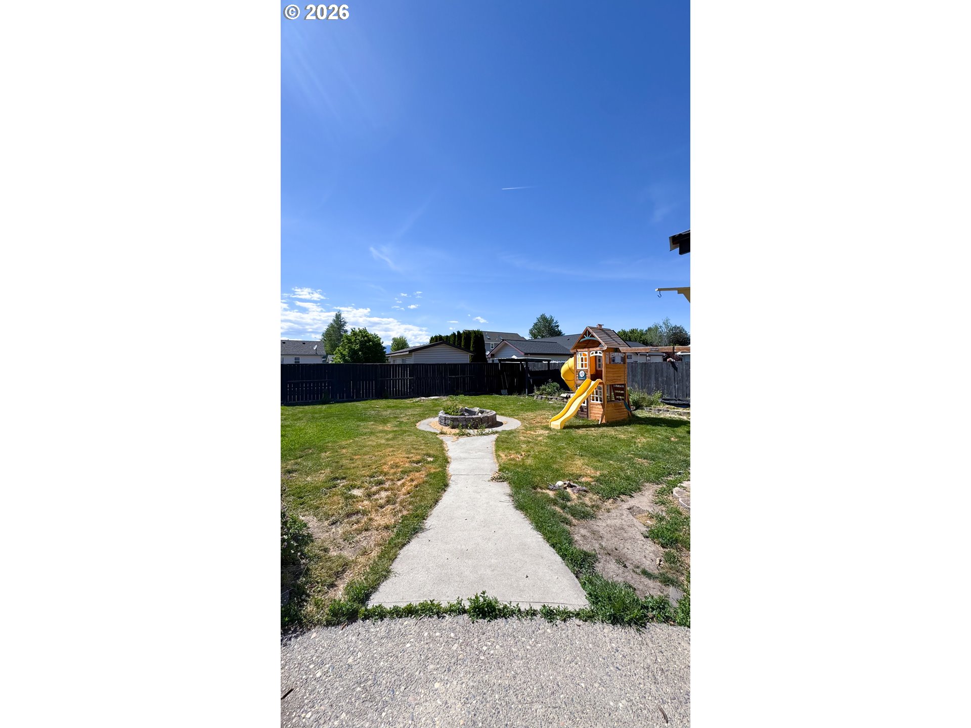 800 E St Property Photo 23