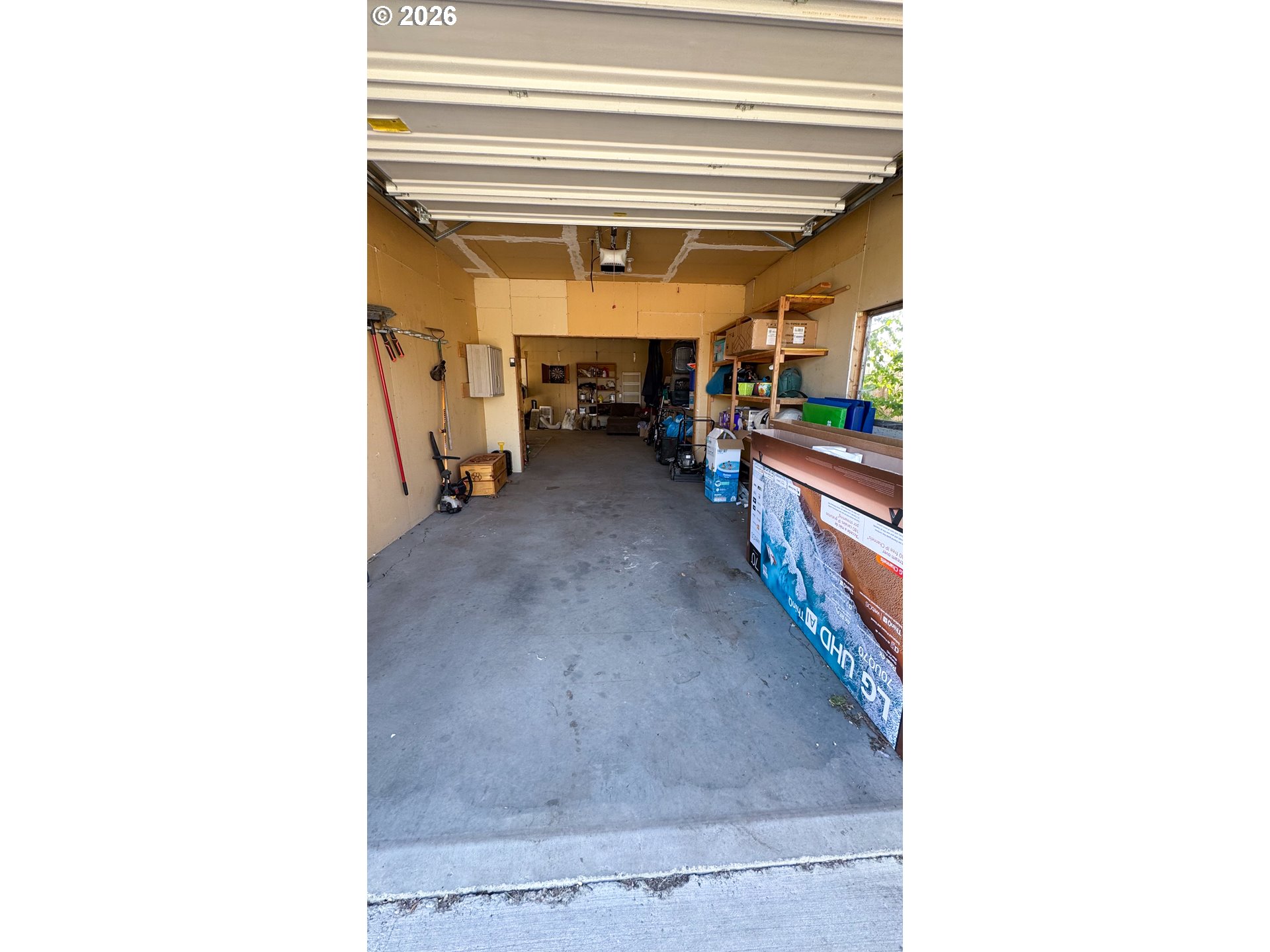 800 E St Property Photo 27