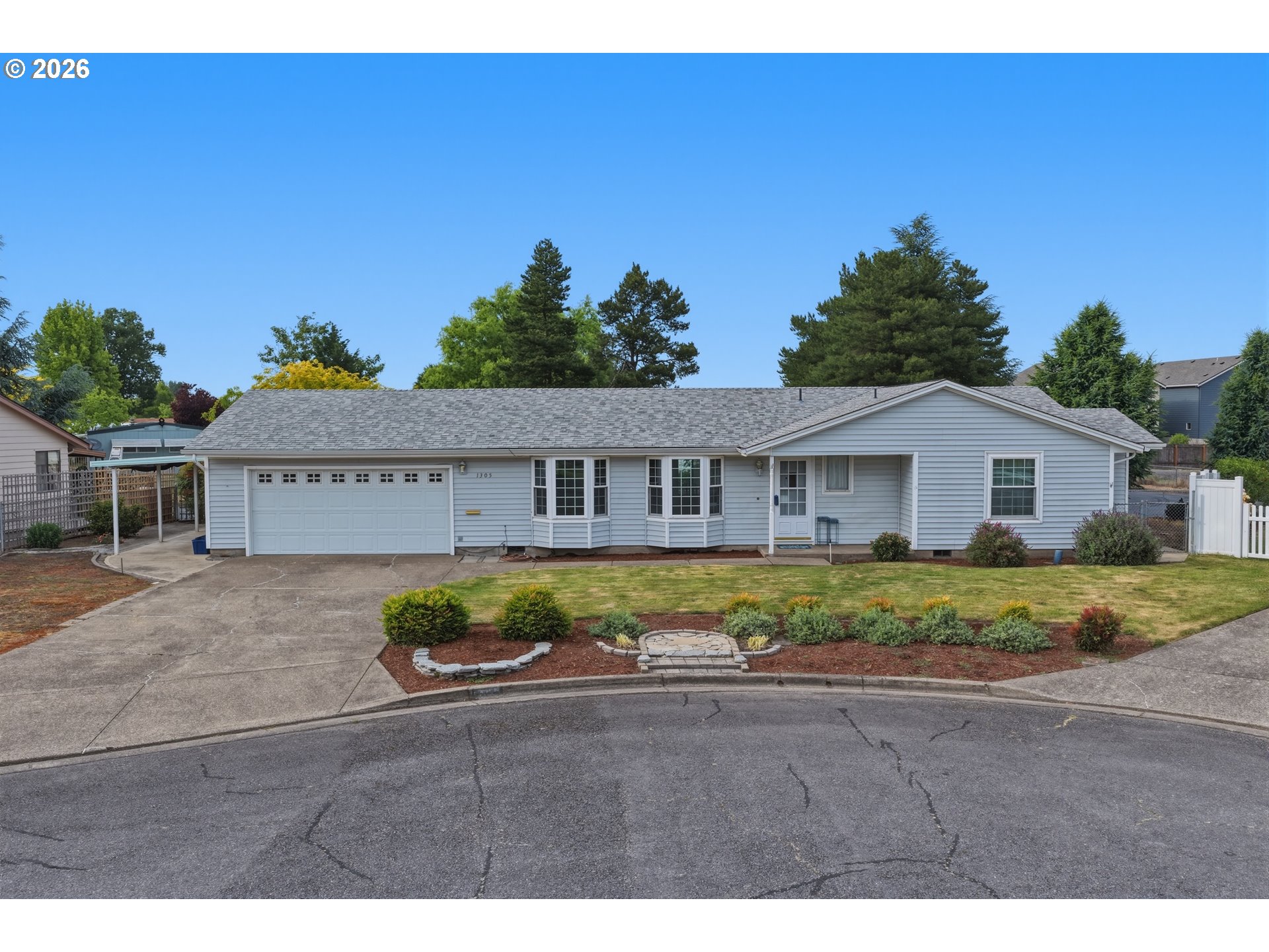 1305 Mulberry Dr Property Photo 1