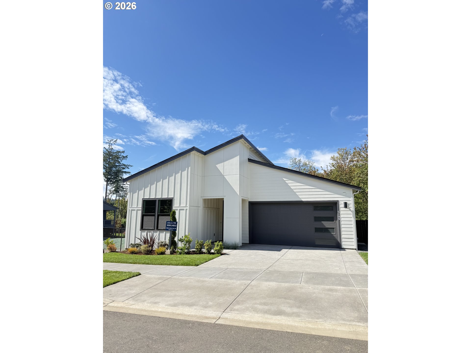 5199 N Benton Dr Property Photo 1