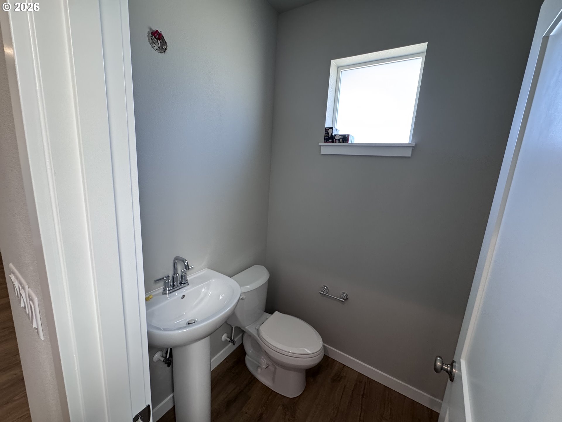 370 Se Shetterly Dr Property Photo 9