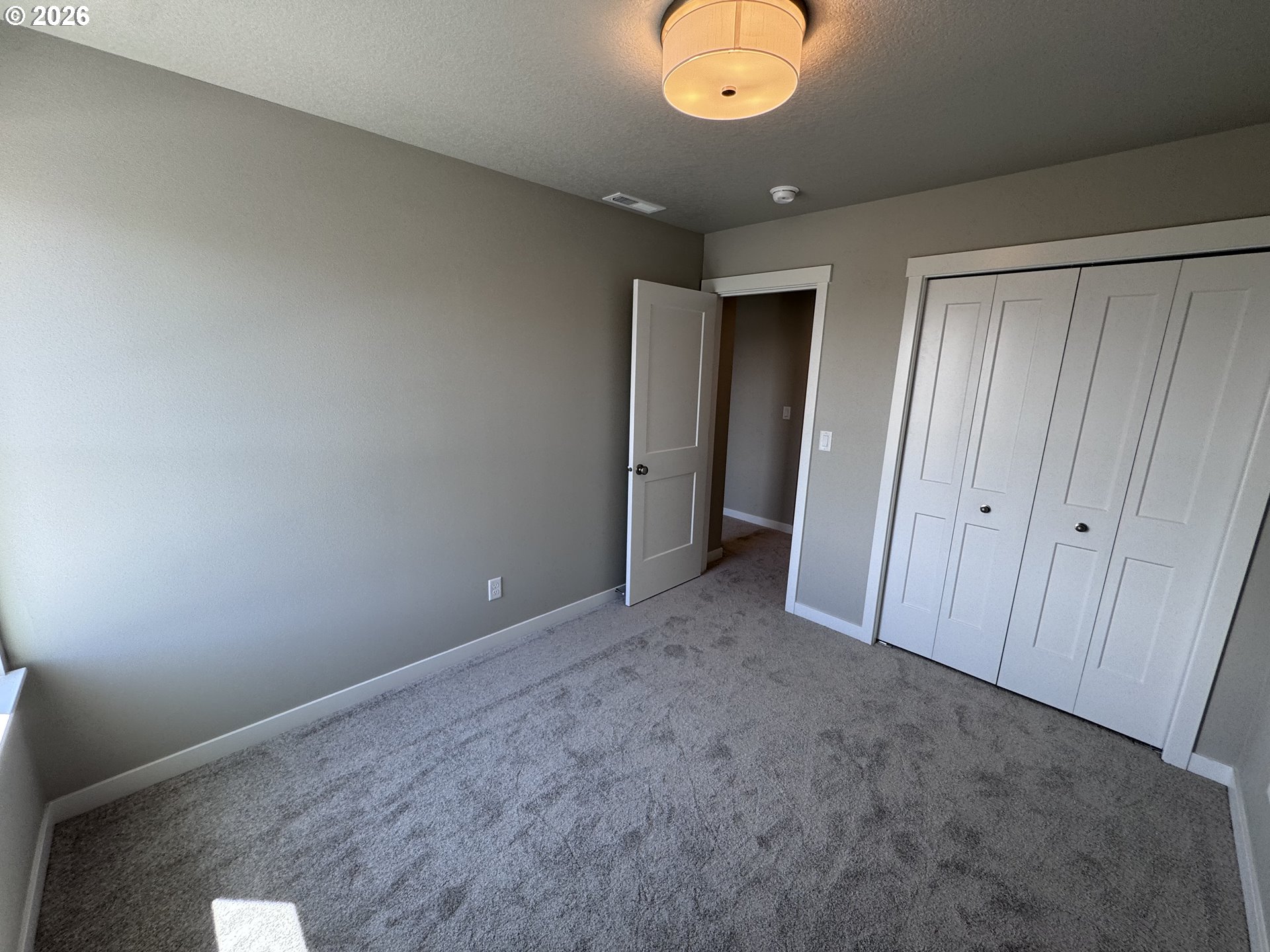 370 Se Shetterly Dr Property Photo 22