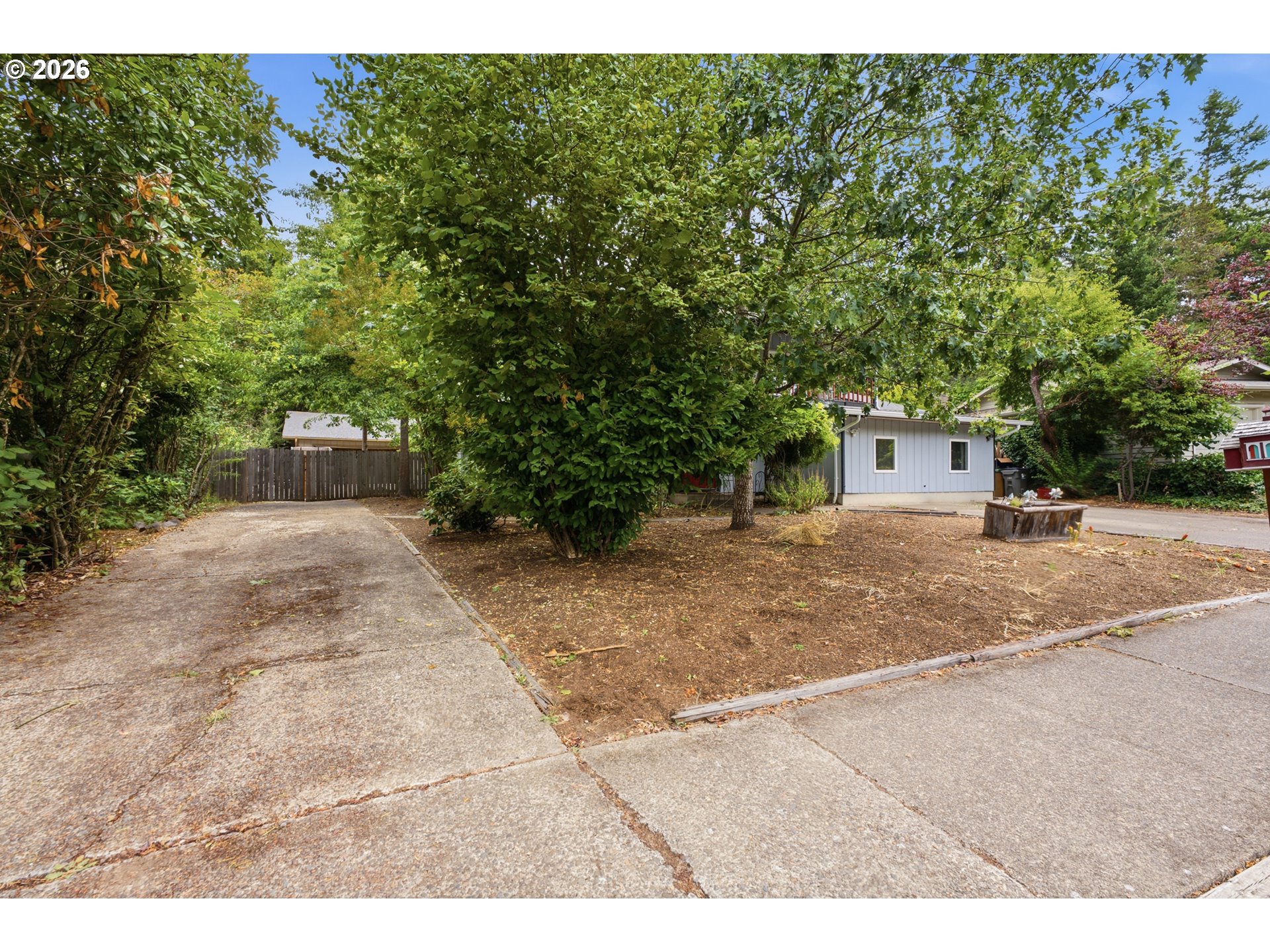2281 Blackburn St Property Photo 2