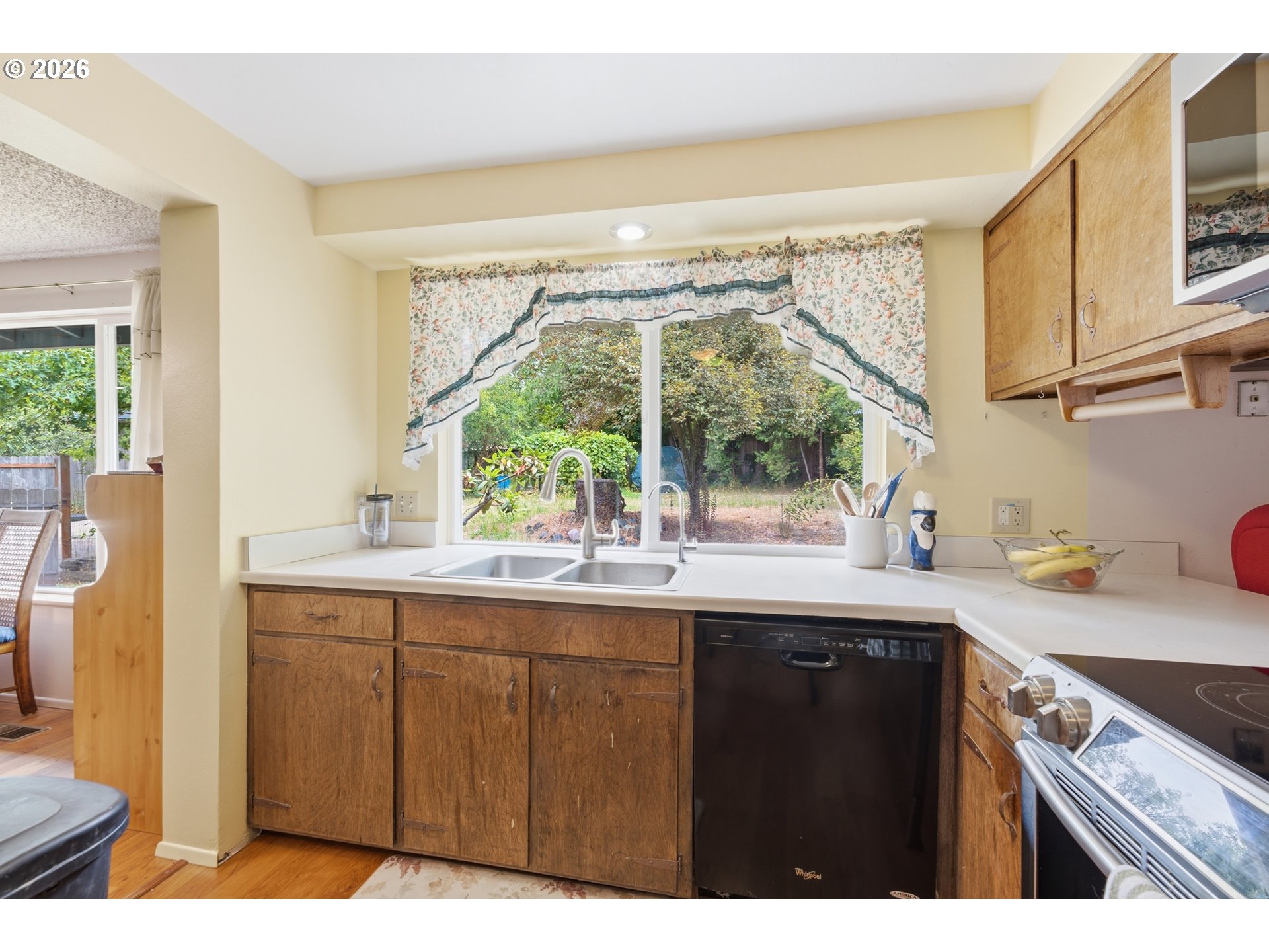 2281 Blackburn St Property Photo 8