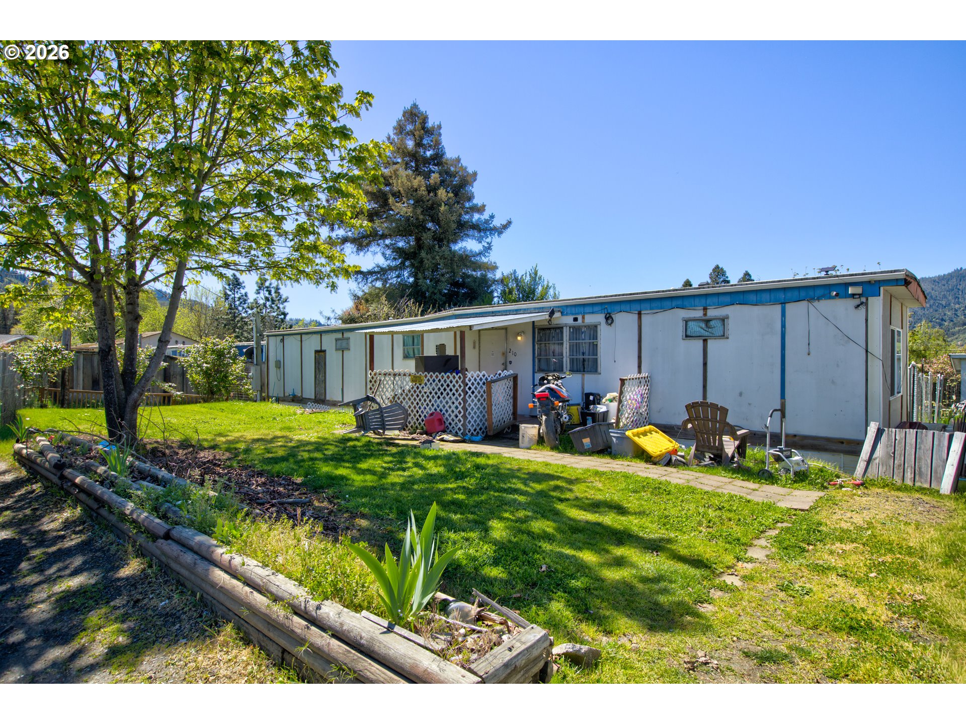 210 Adams St Property Photo 1