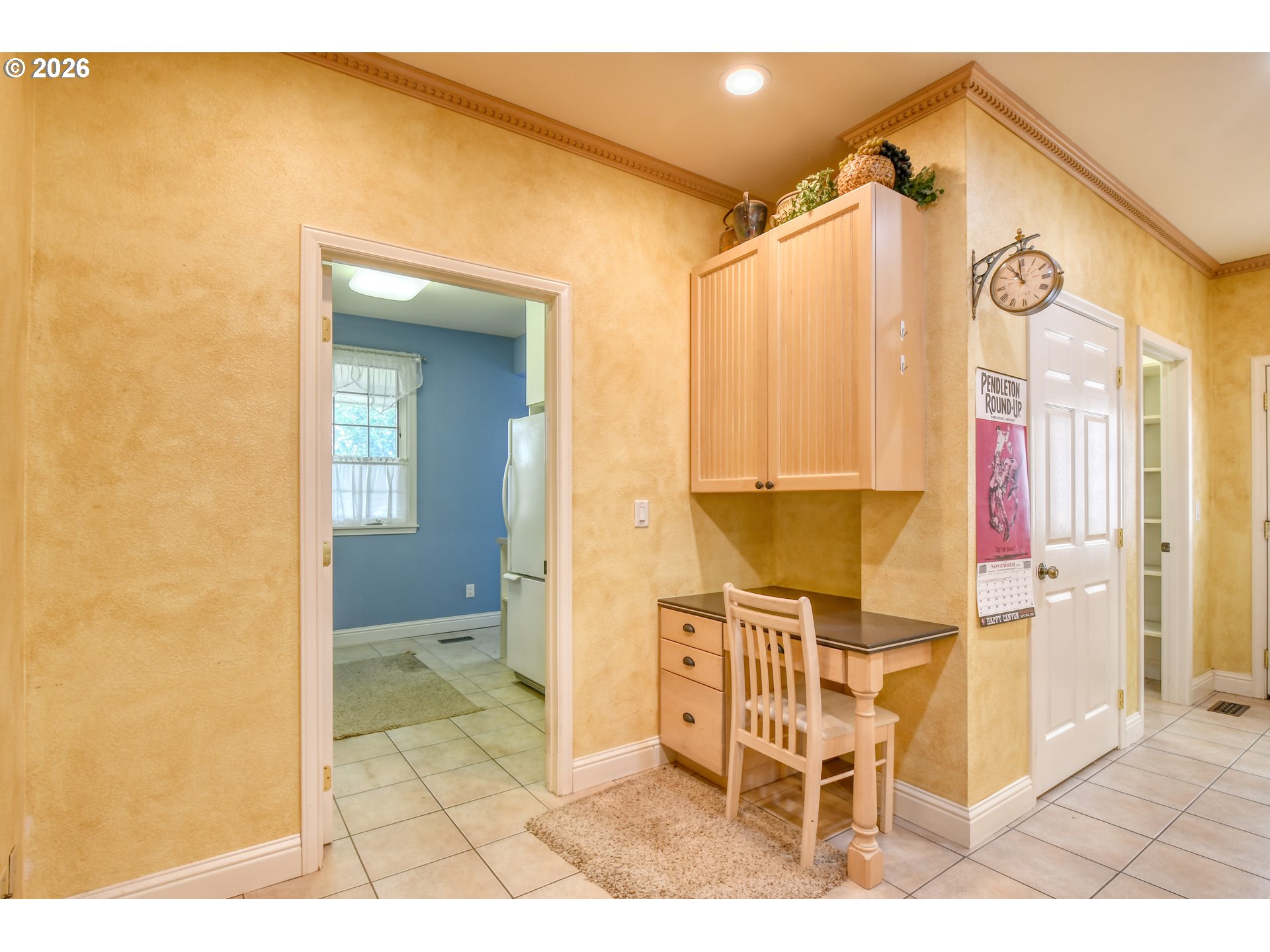 310 E Washington St Property Photo 25