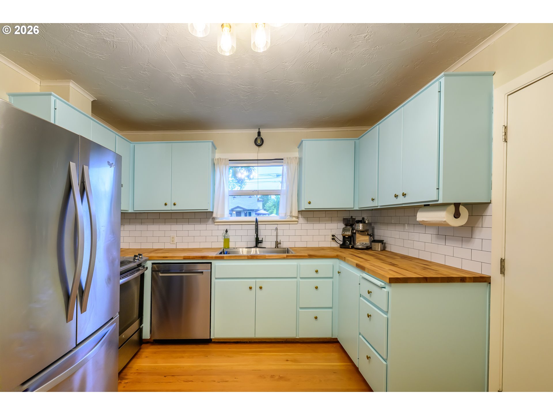 1835 City View St Property Photo 18