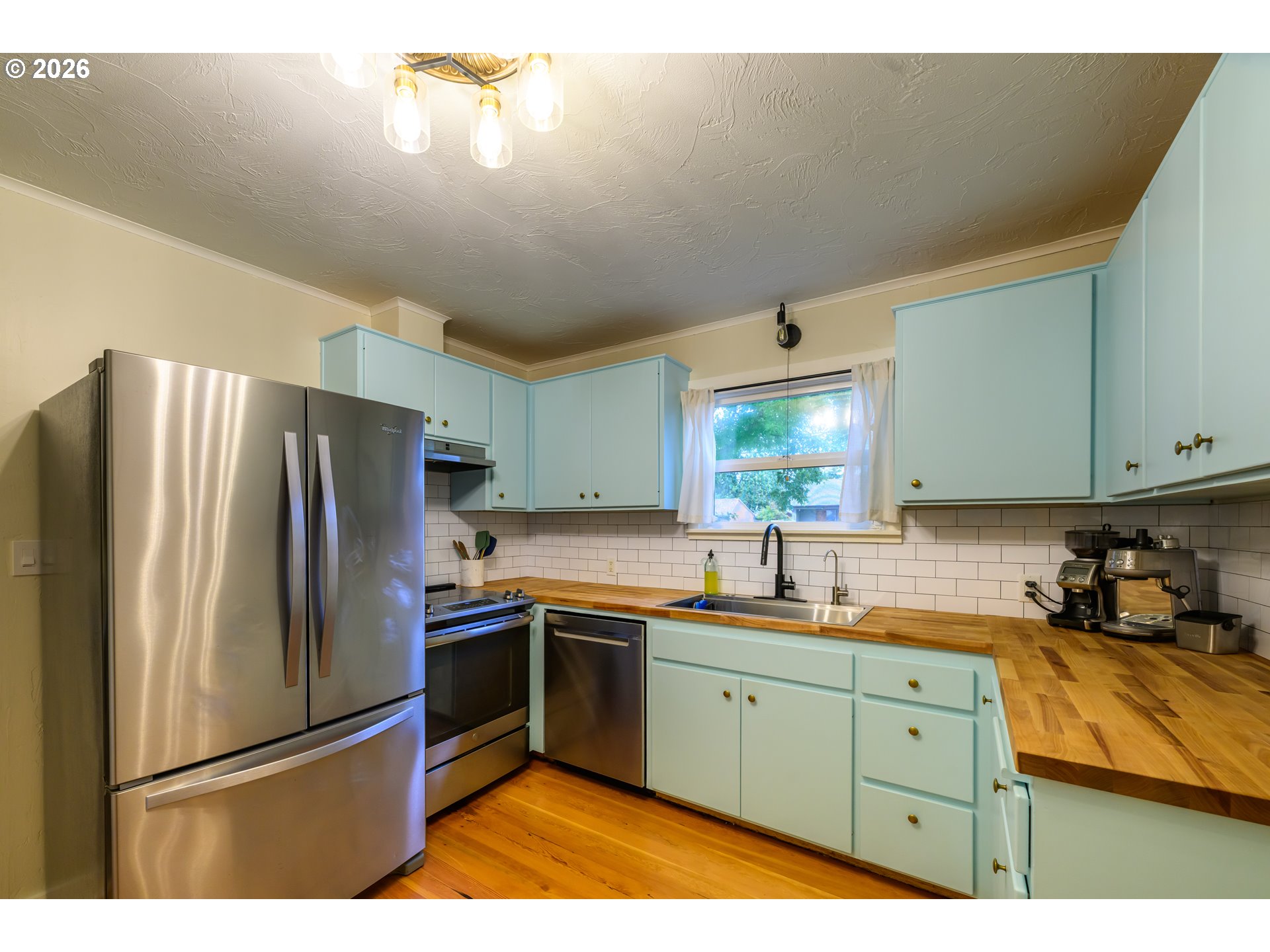 1835 City View St Property Photo 19