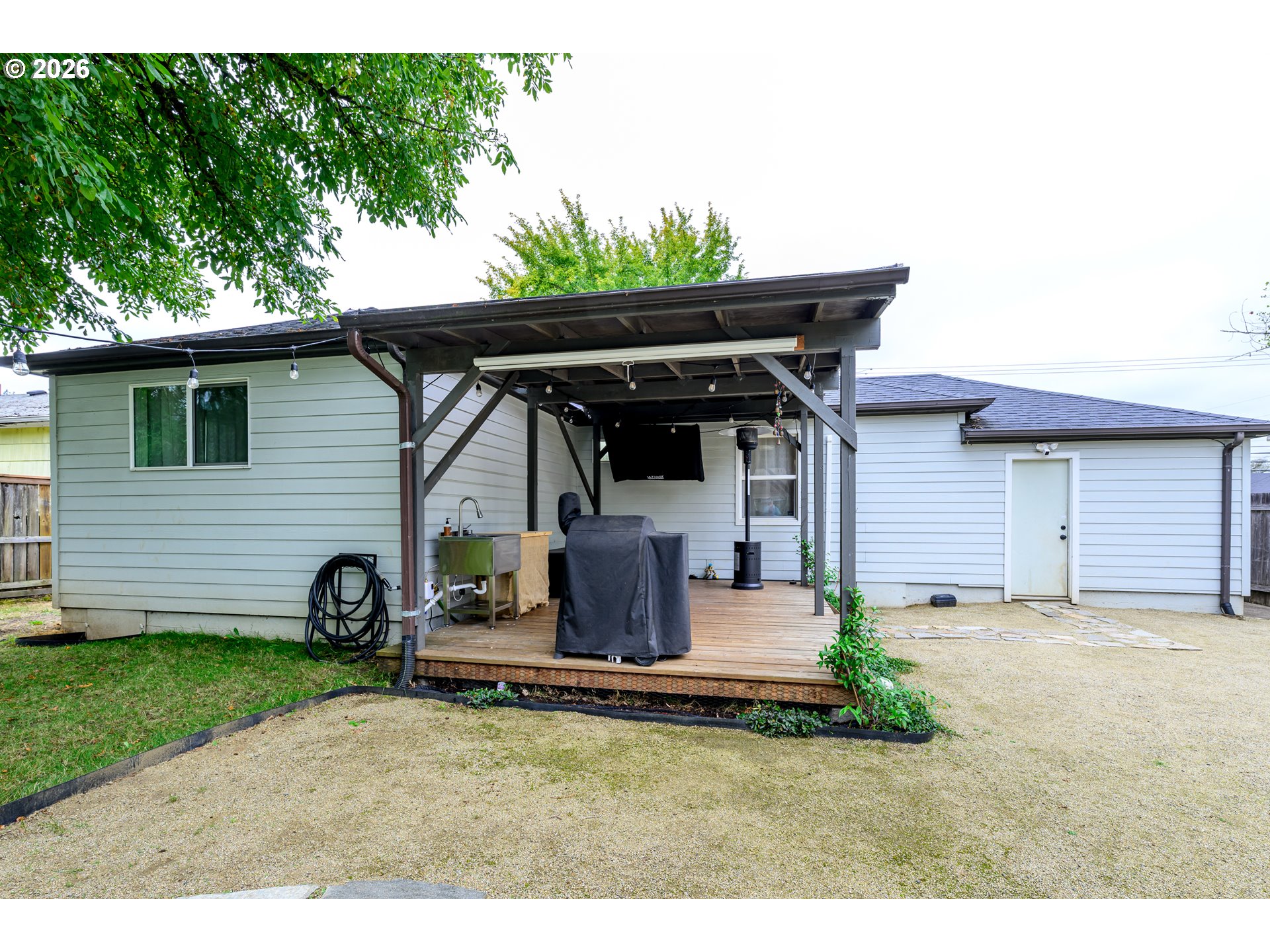 1835 City View St Property Photo 28