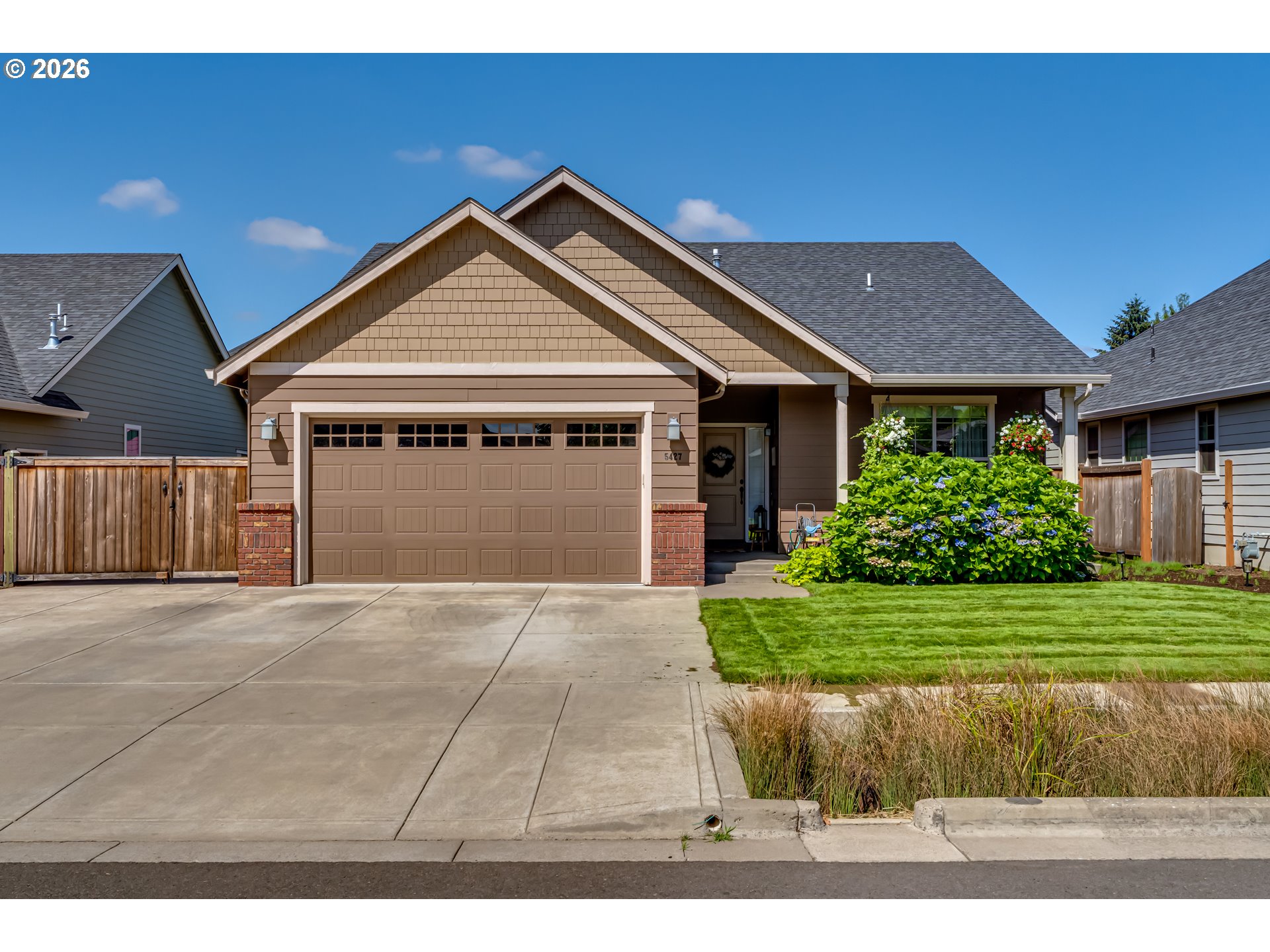 5427 KING ARTHUR CT Property Photo 1