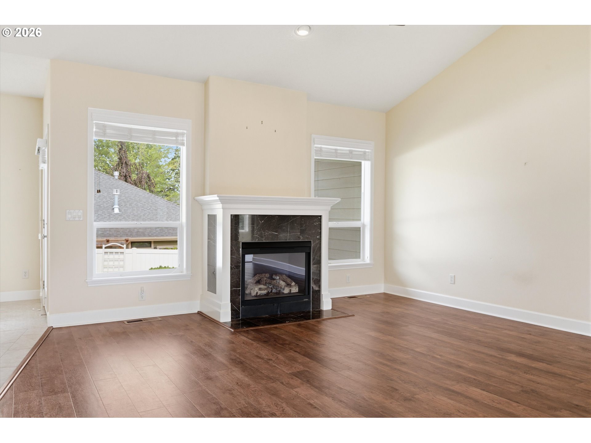338 Nw Ivy Ave Property Photo 9