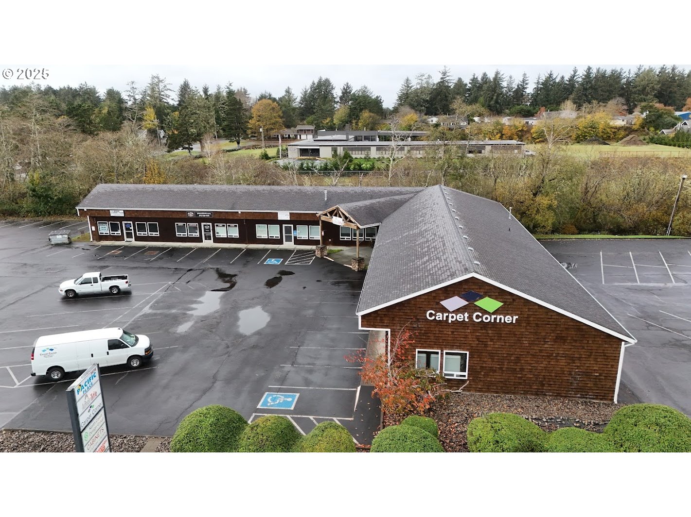 3470 Highway 101 Property Photo 2