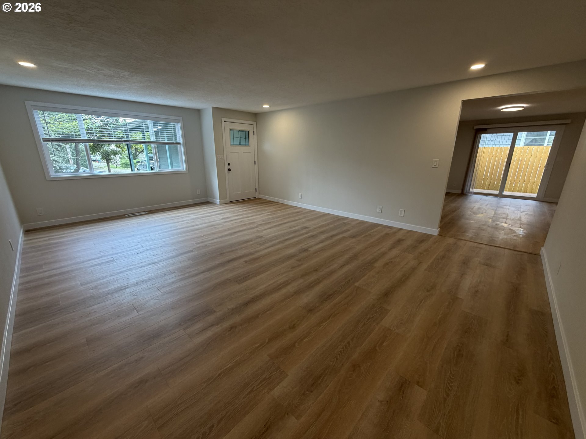 1165 Ne Broadway St Property Photo 6