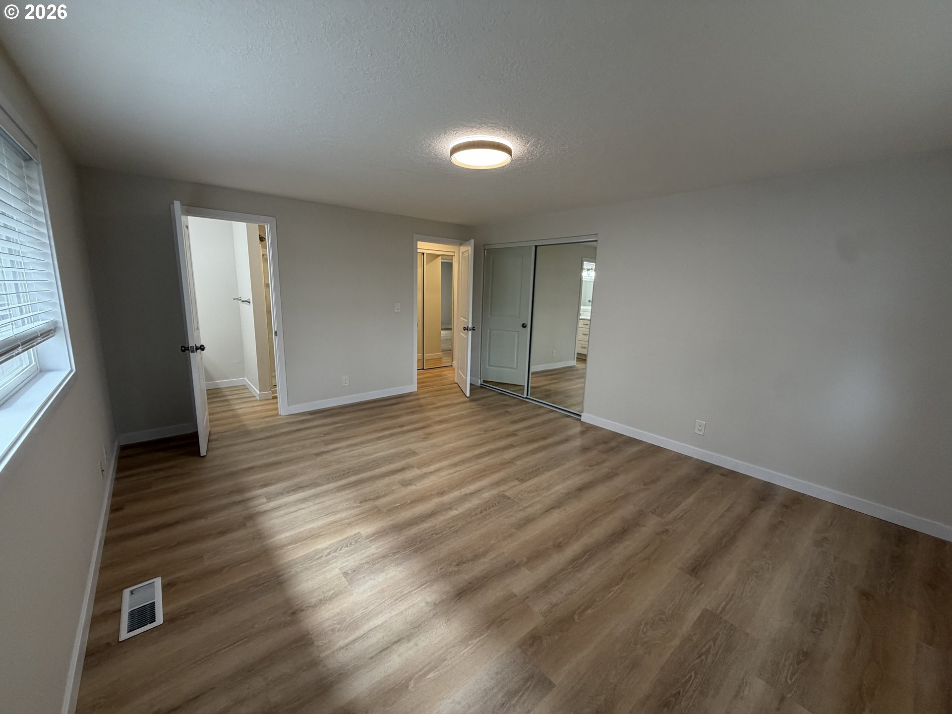 1165 Ne Broadway St Property Photo 18