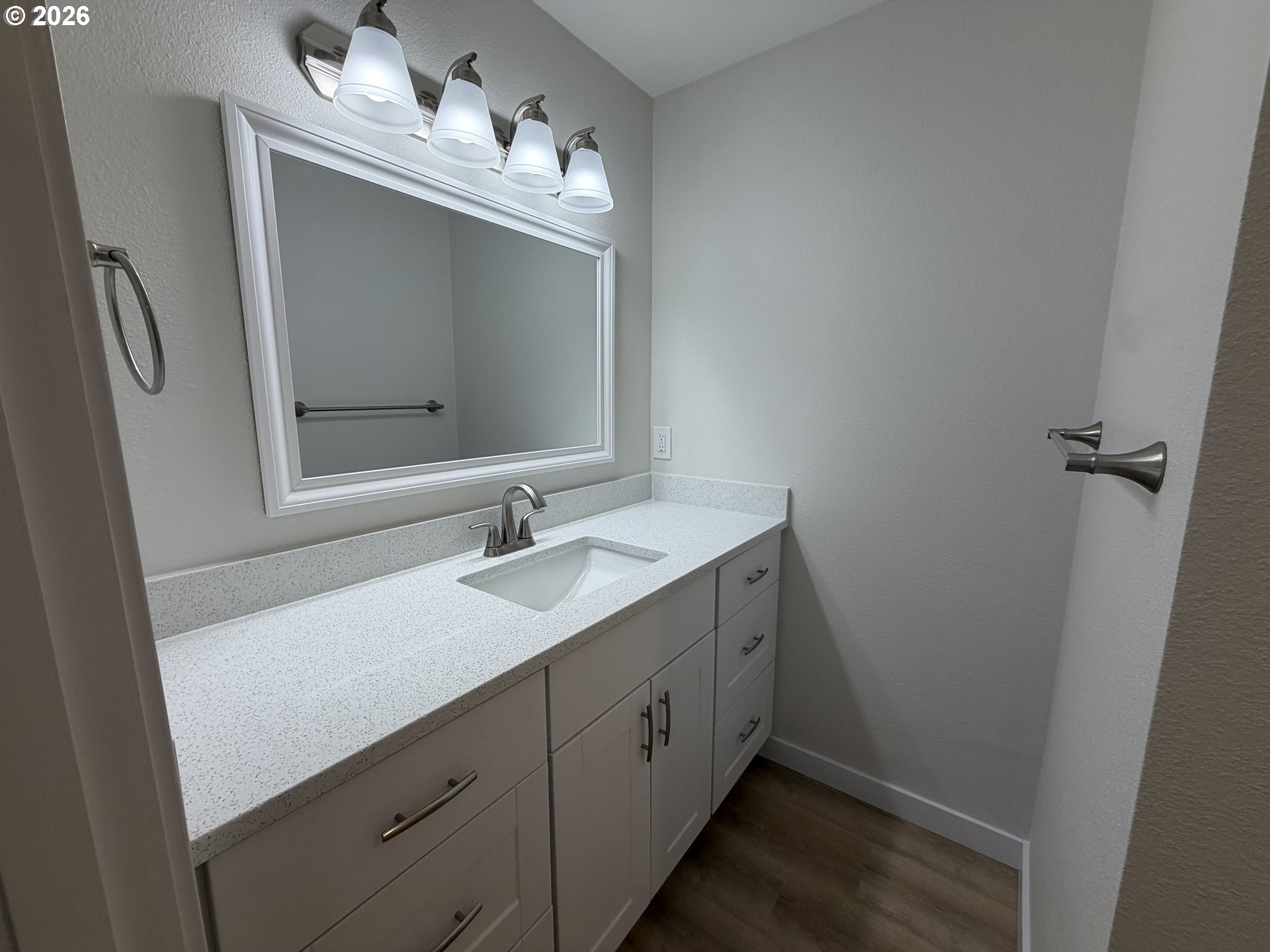 1165 Ne Broadway St Property Photo 19
