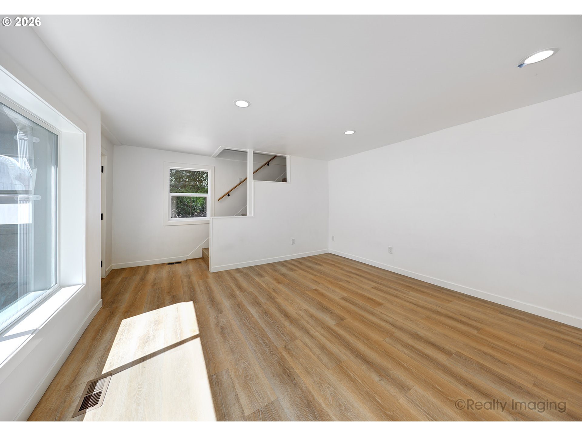 24591 Alpine Rd Property Photo 4