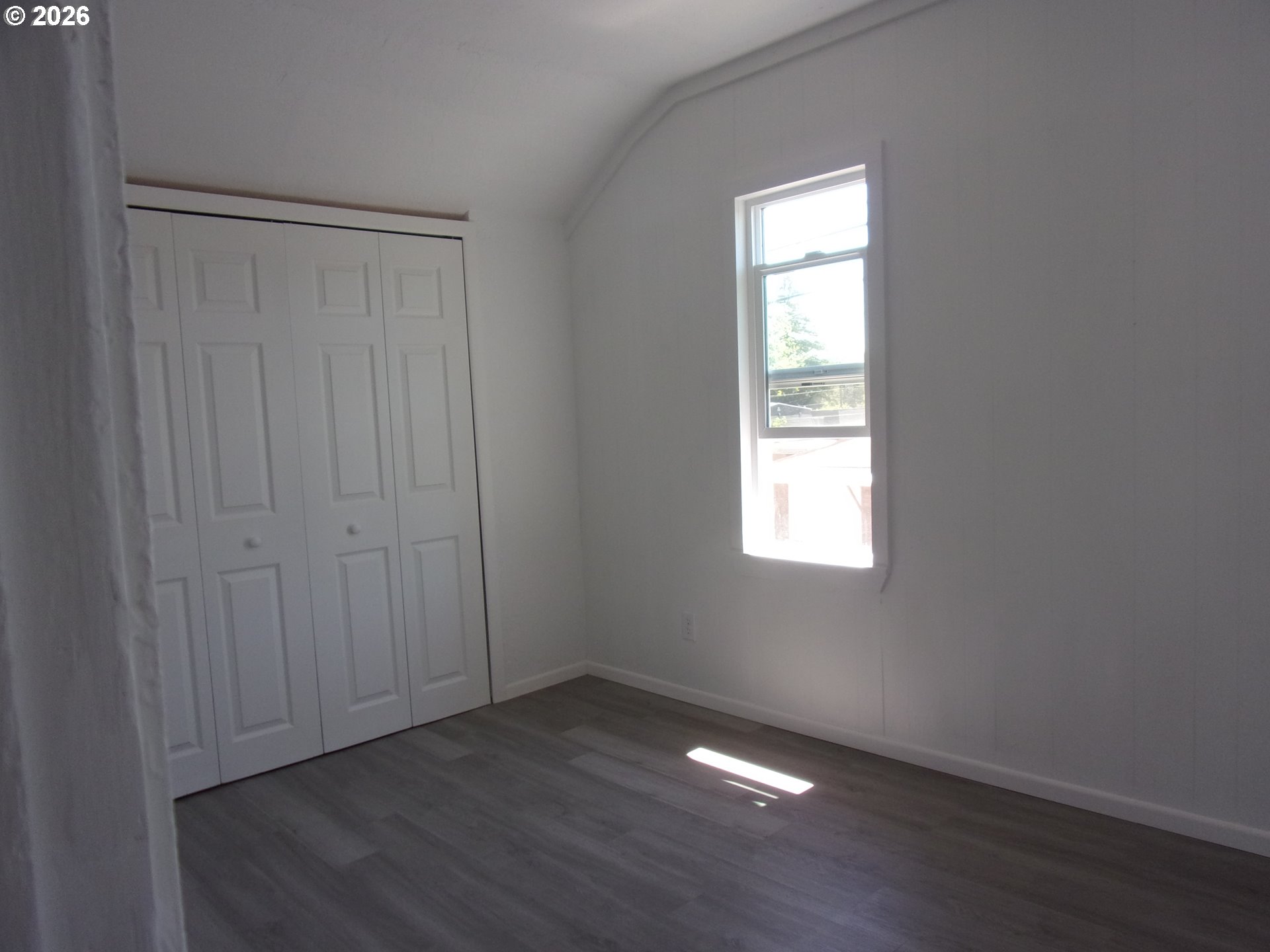 222 W 1st Ave Property Photo 27