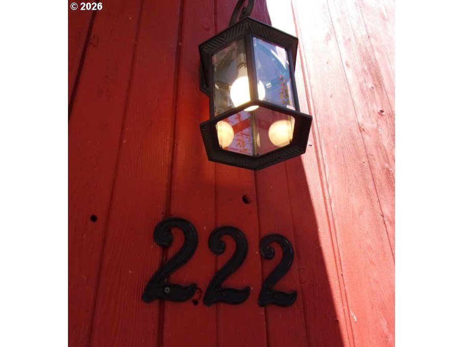 222 W 1st Ave Property Photo 34