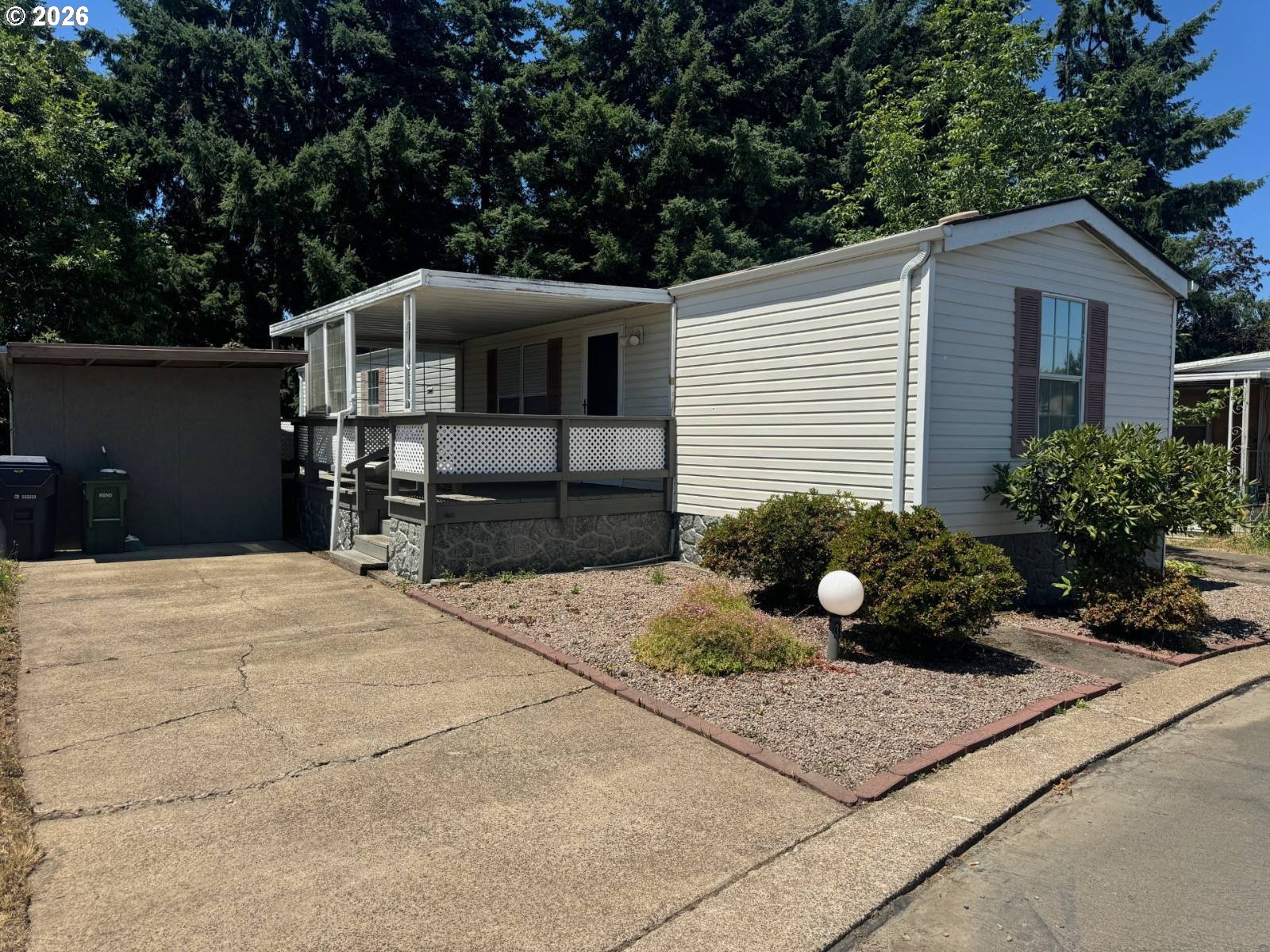 2150 Laura St 39 Property Photo 1
