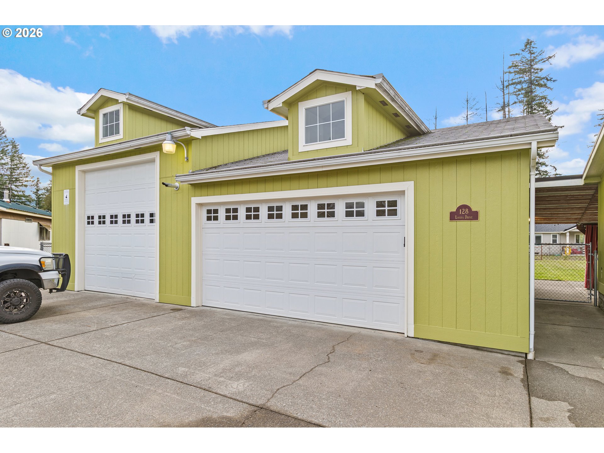 128 Louisa St Property Photo 3