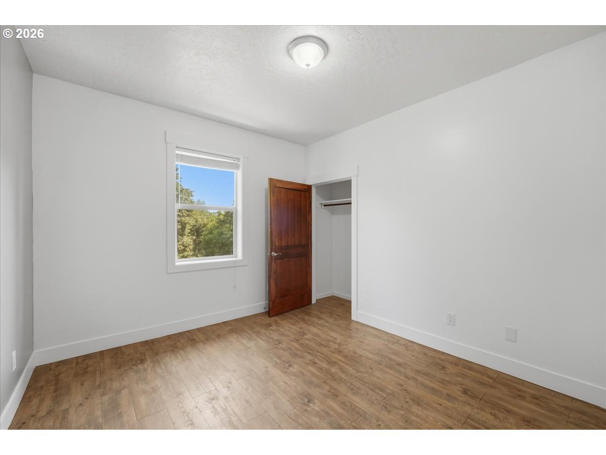 246 S Main St Property Photo 33