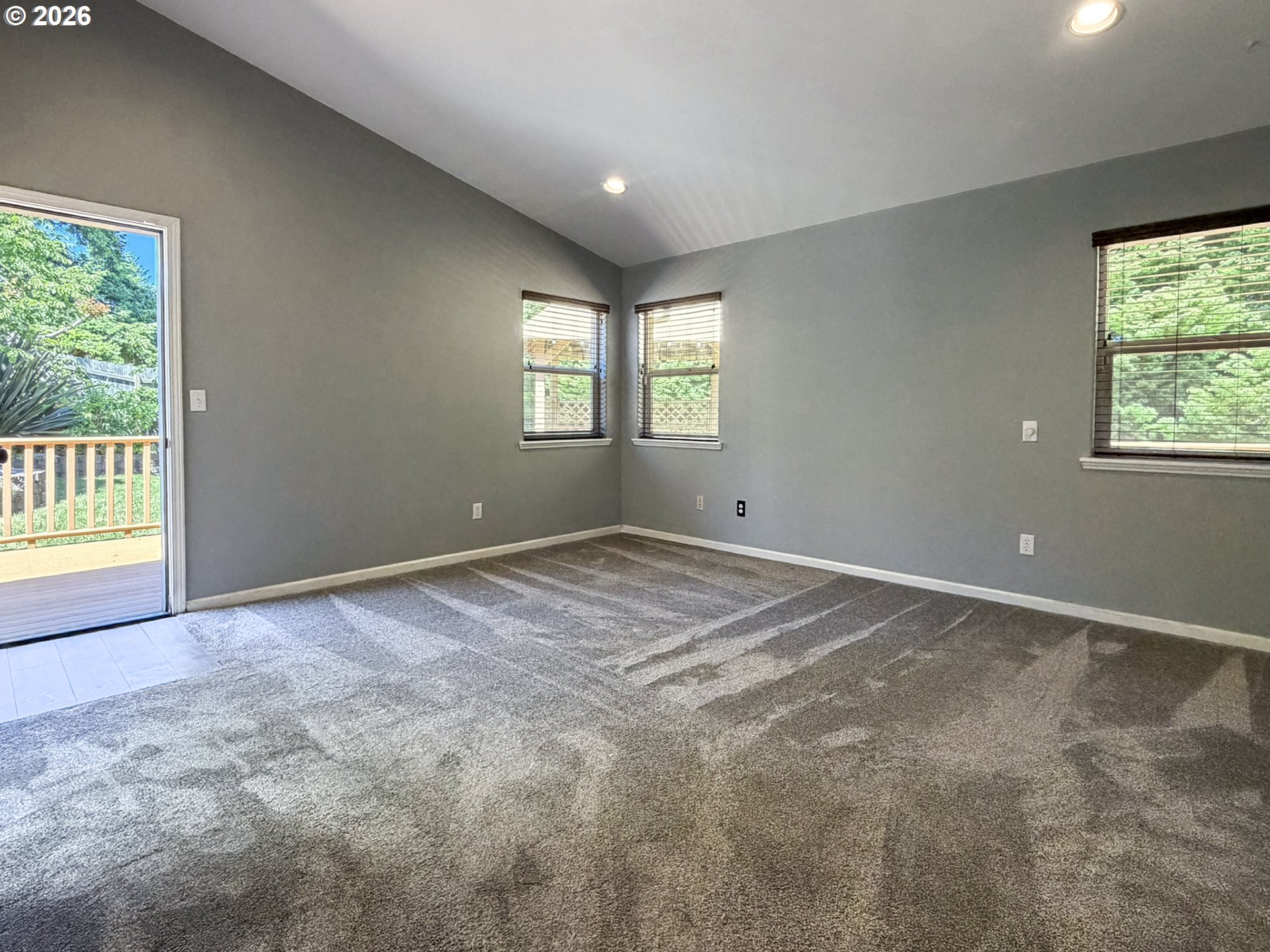 912 Easy St Property Photo 16
