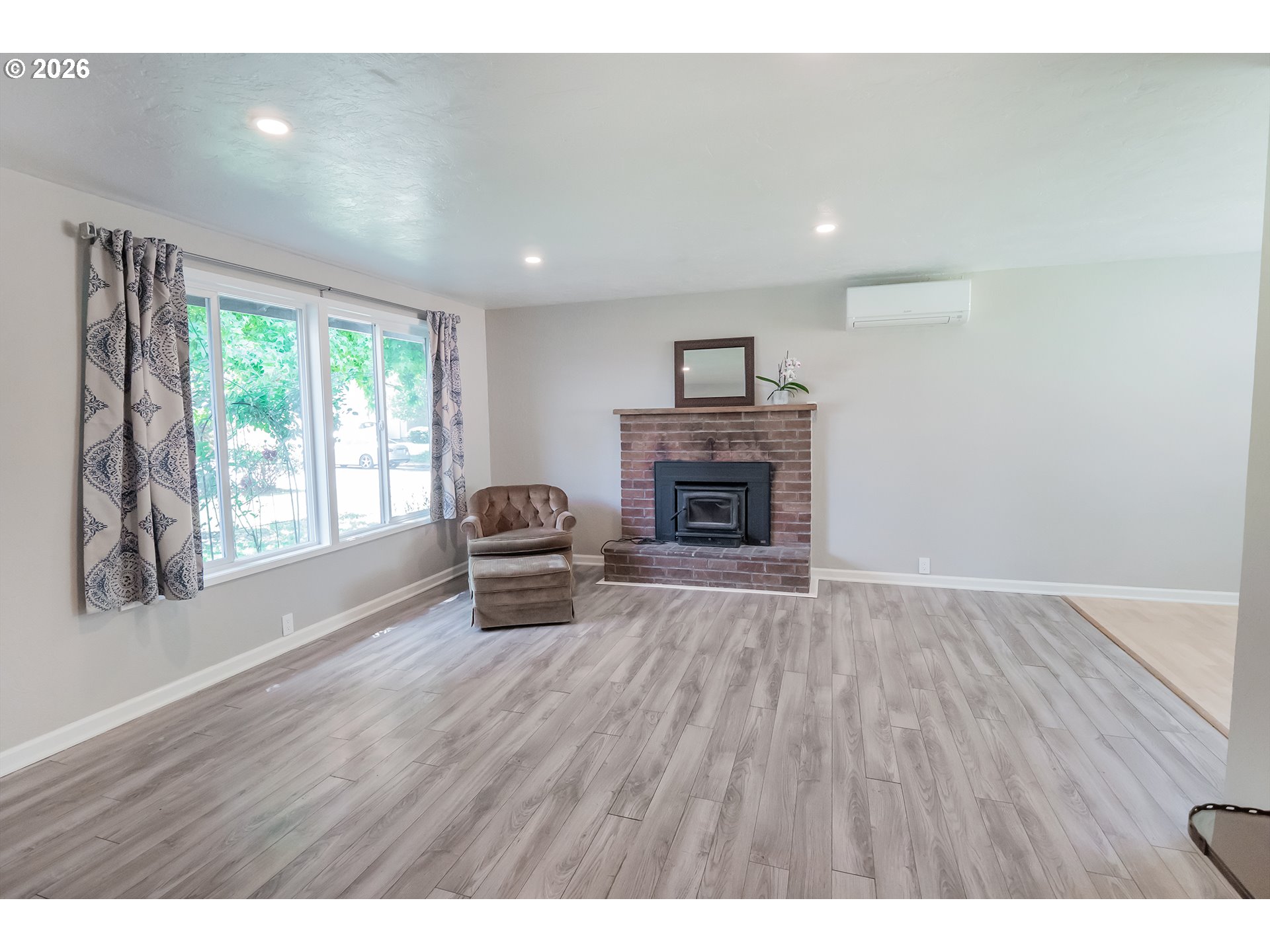 3703 Peppertree Dr Property Photo 6