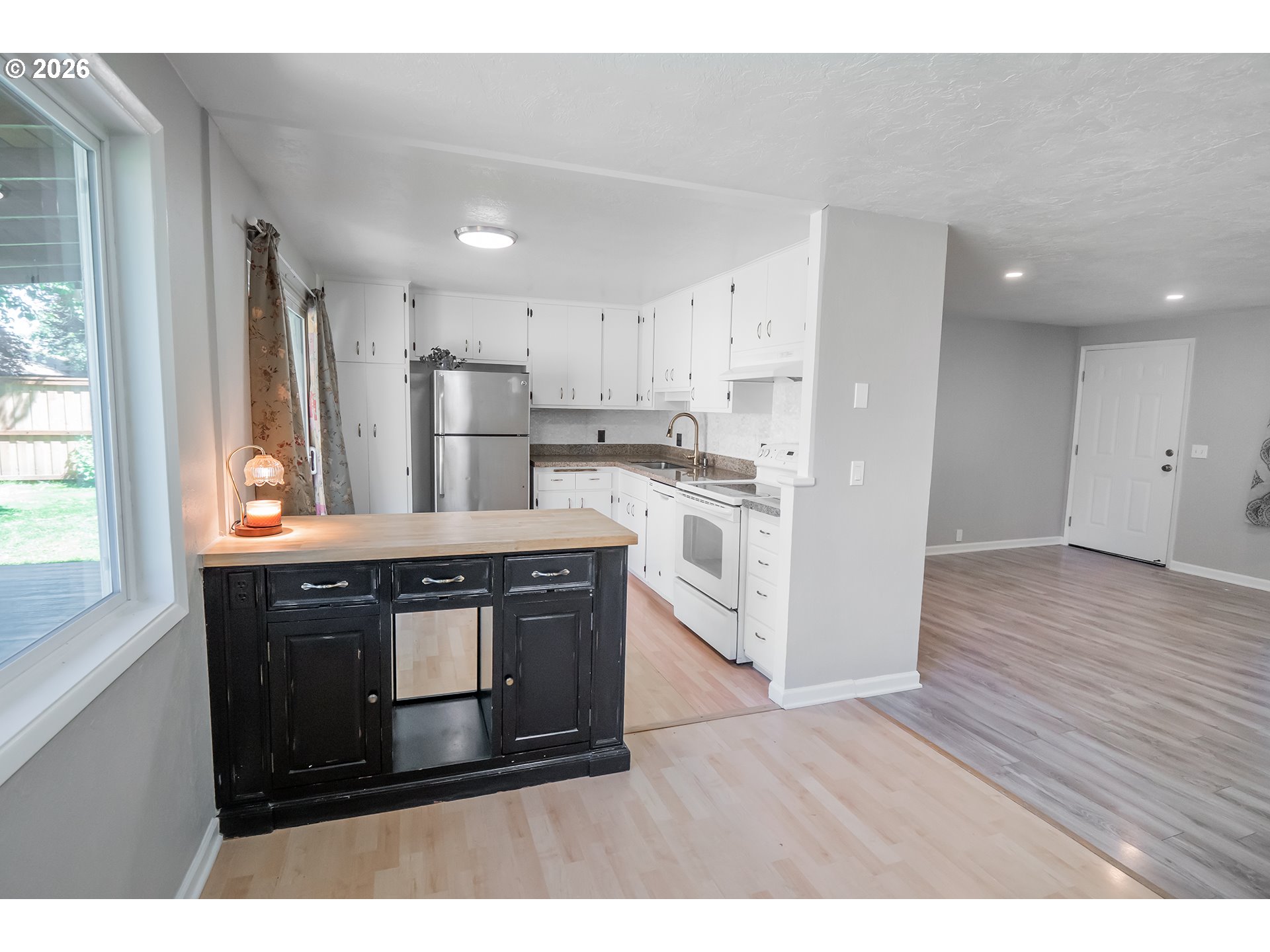 3703 Peppertree Dr Property Photo 8