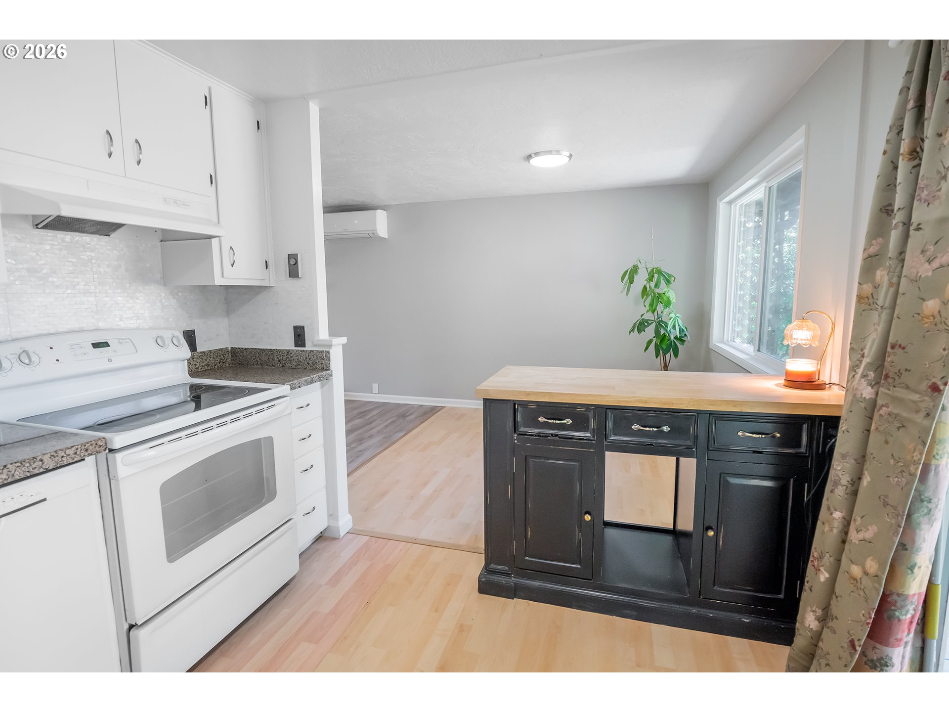 3703 Peppertree Dr Property Photo 10