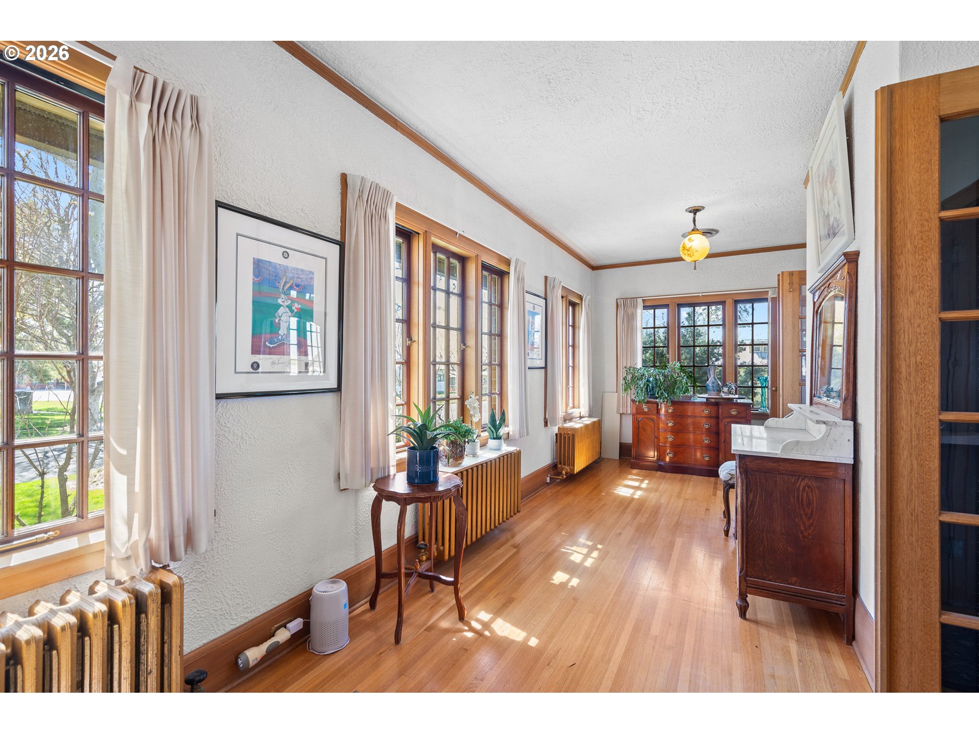 247 4th St Property Photo 18