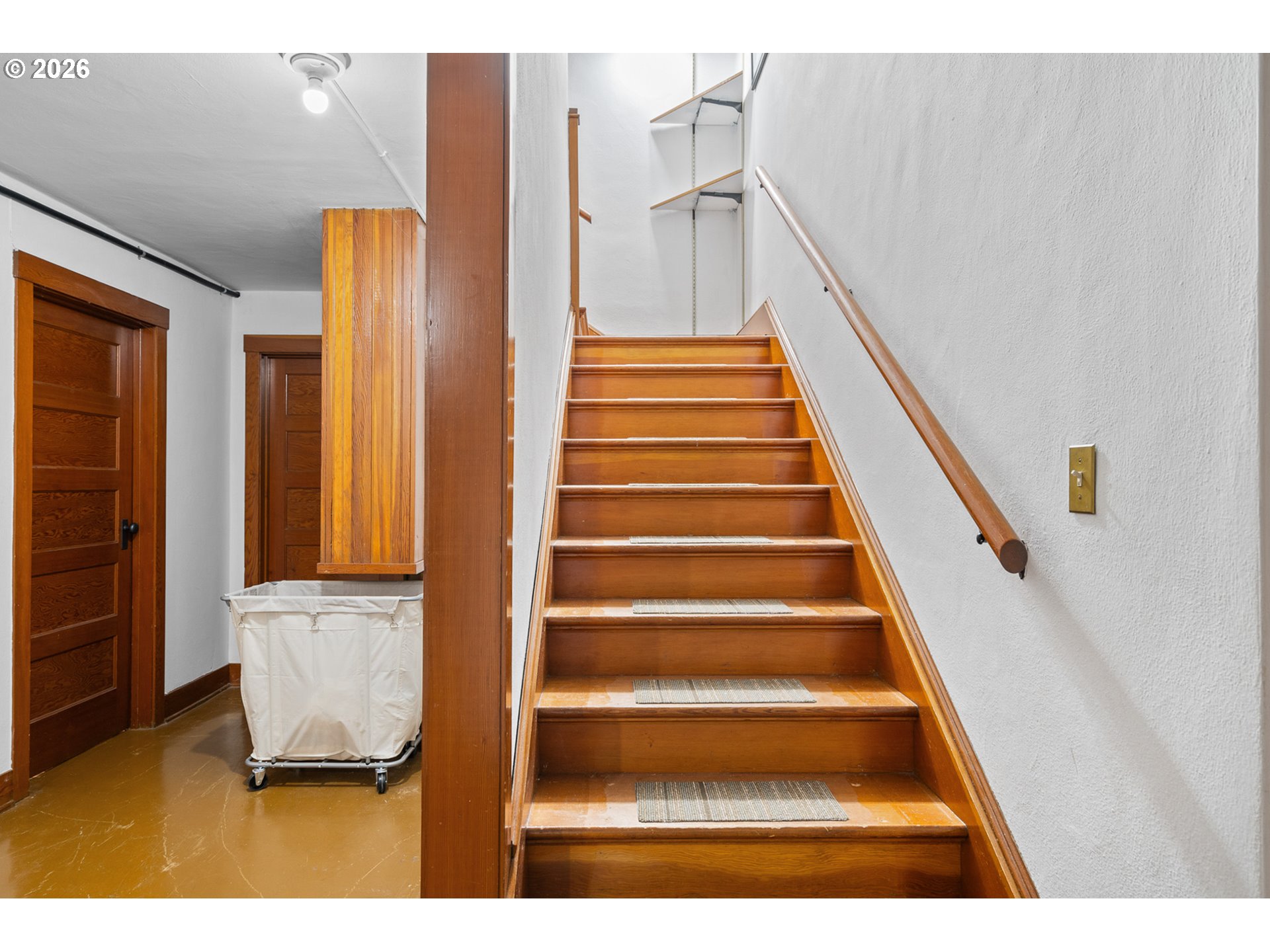 247 4th St Property Photo 32
