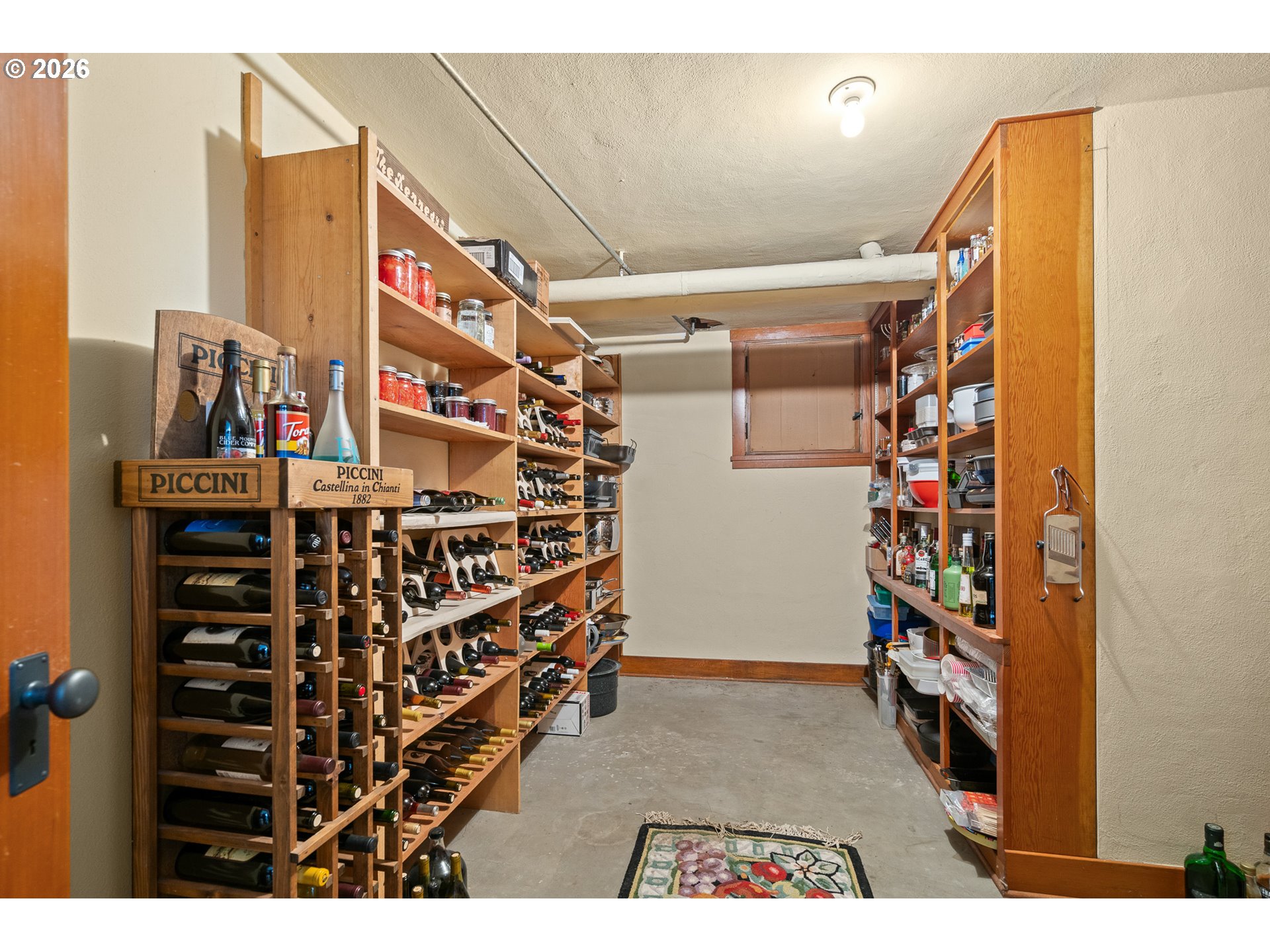 247 4th St Property Photo 38