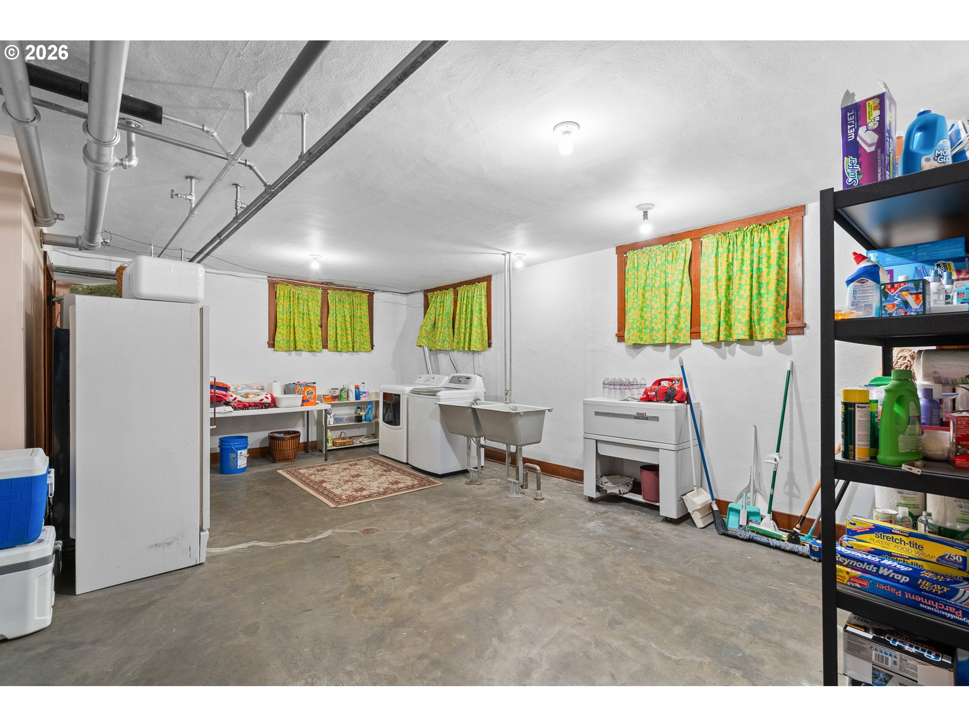 247 4th St Property Photo 39